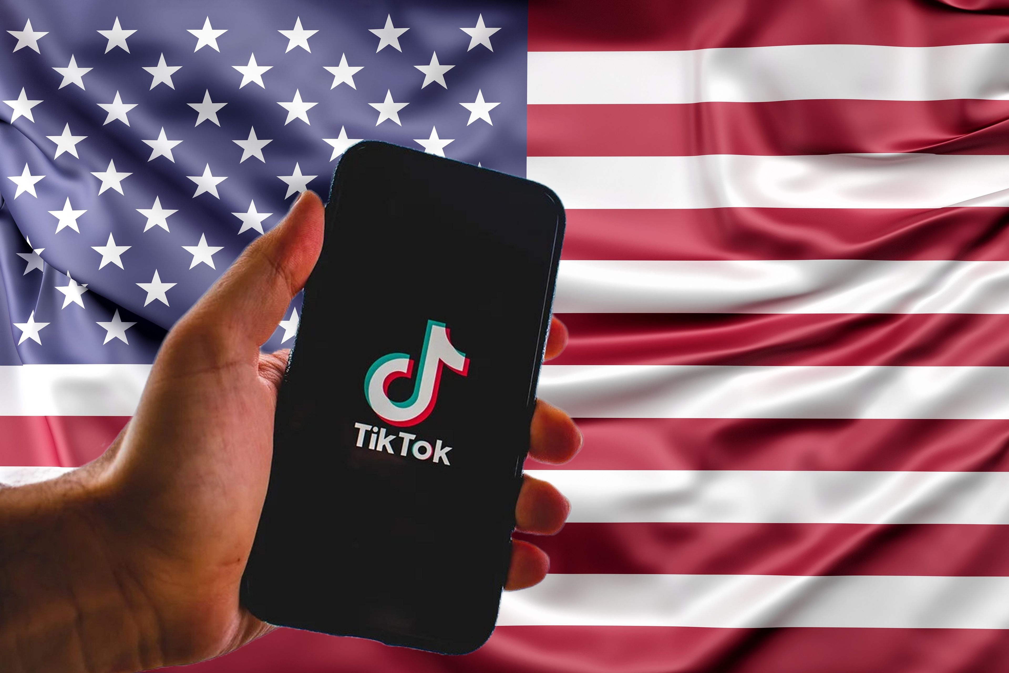 TikTok em xeque: desconfiança e tensões políticas ameaçam futuro da rede  social nos EUA • B9