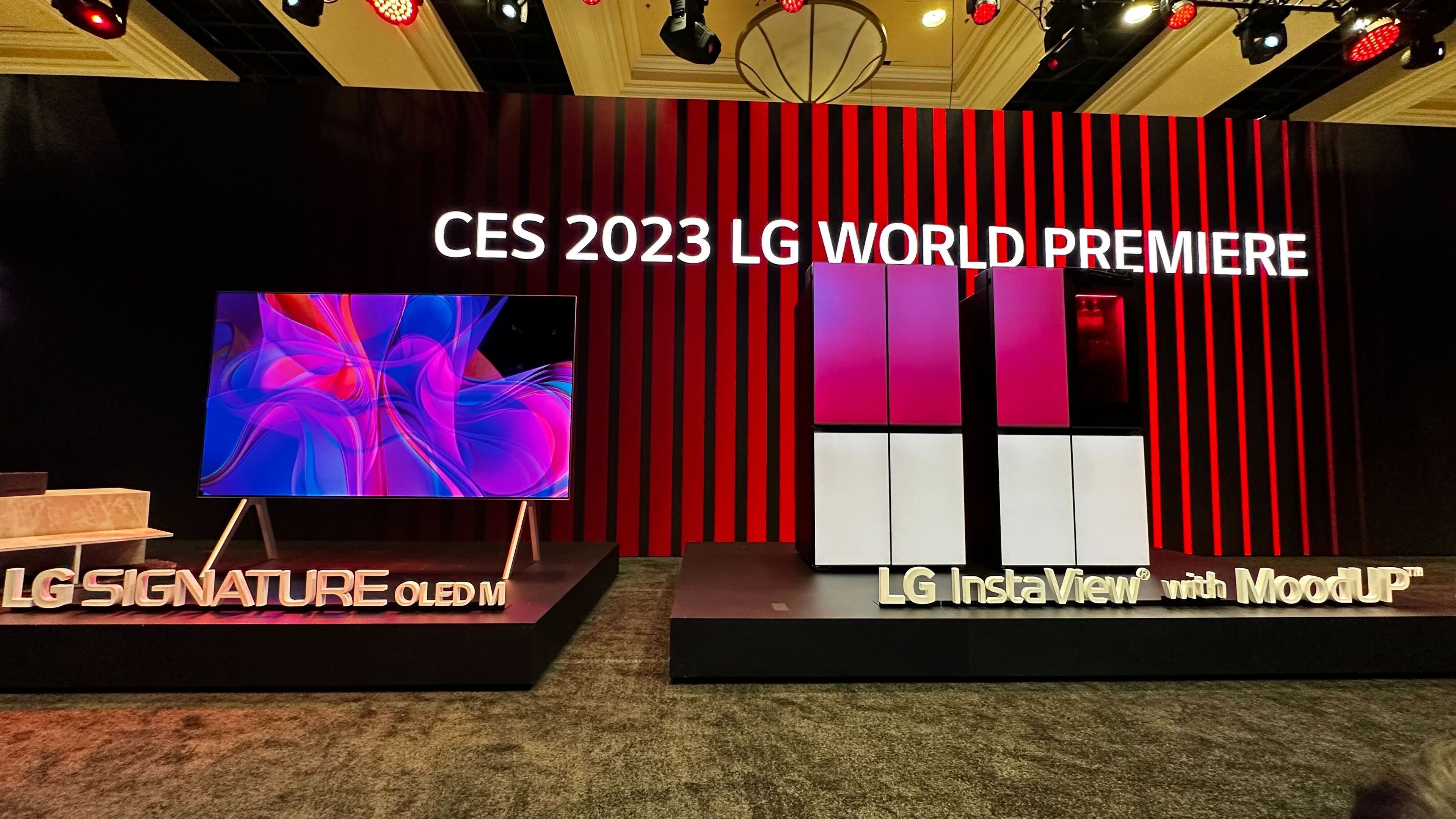 LG muestra sus novedades para 2023 en el CES: televisores transparentes e inalámbricos