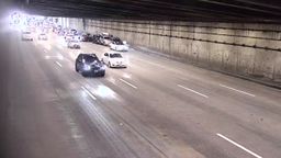 Tesla with total autonomous driving causes a multiple accident when entering a tunnel (VIDEO)