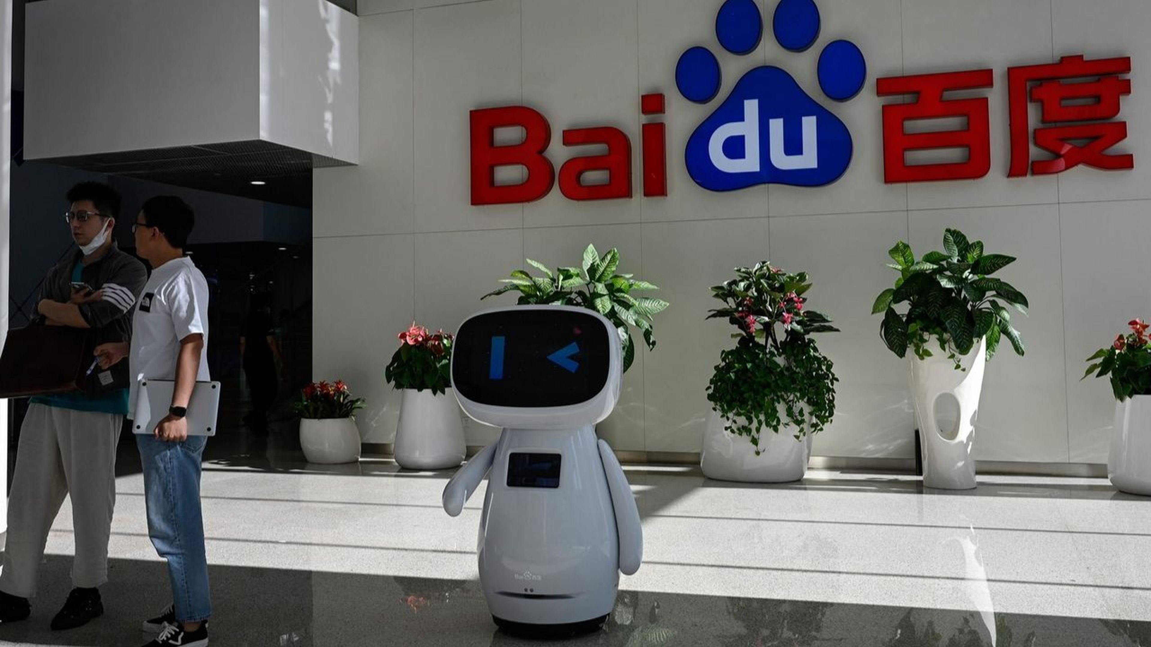 Baidu, el Google chino, estrena chatbot y afirma que es más potente que ChatGPT