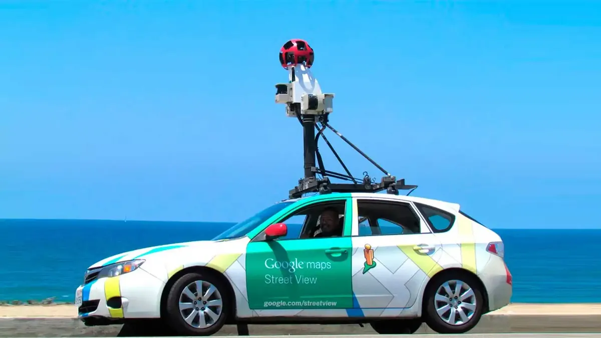 this-is-how-the-google-maps-car-runs-over-a-motorcycle-in-the-middle-of