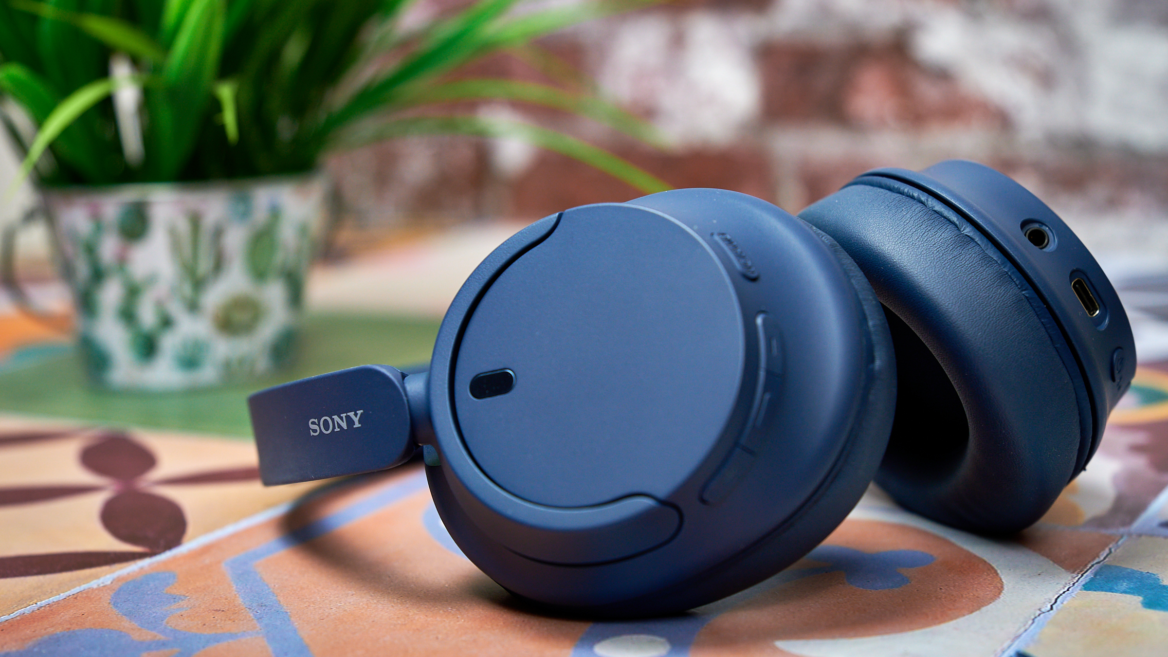 Los nuevos auriculares de diadema de Sony se filtran en imágenes
