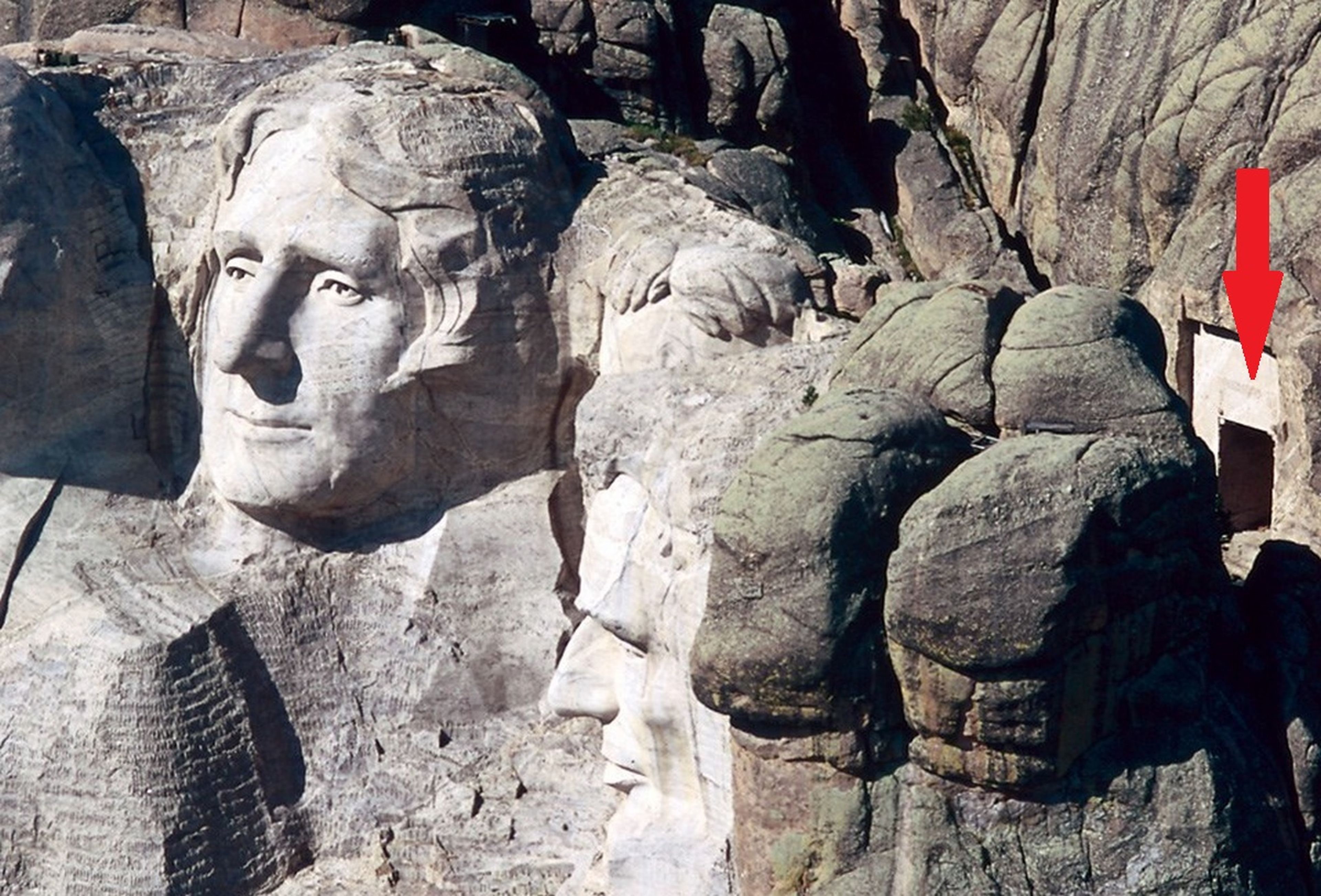 ¿Qué esconde la cámara oculta detrás de las cabezas del Monte Rushmore?