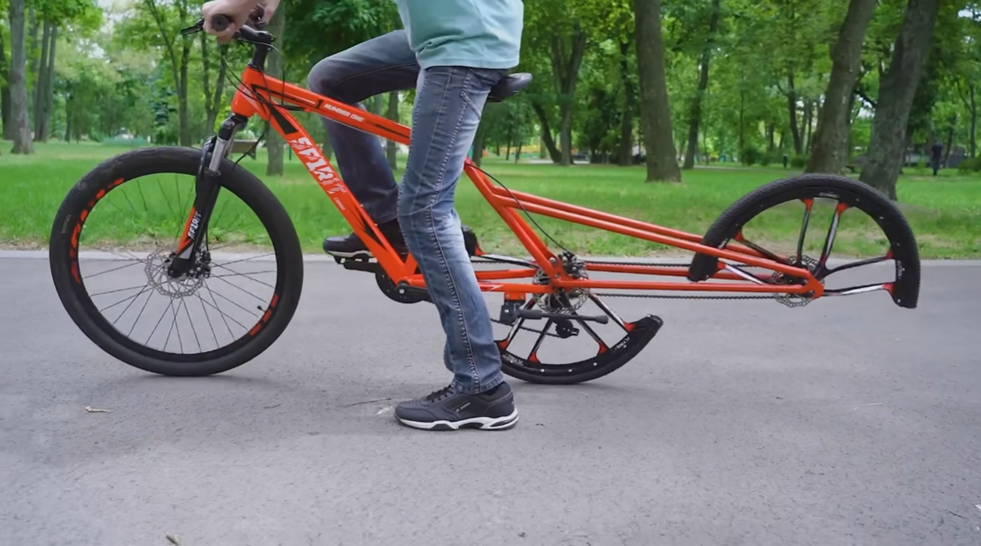 bicicleta con la rueda partida en dos, sin (vídeo) | Computer Hoy