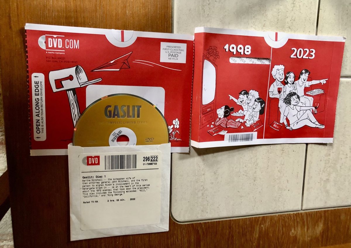 After 25 Years, Netflix Stops Renting DVD And Bluray Discs GEARRICE