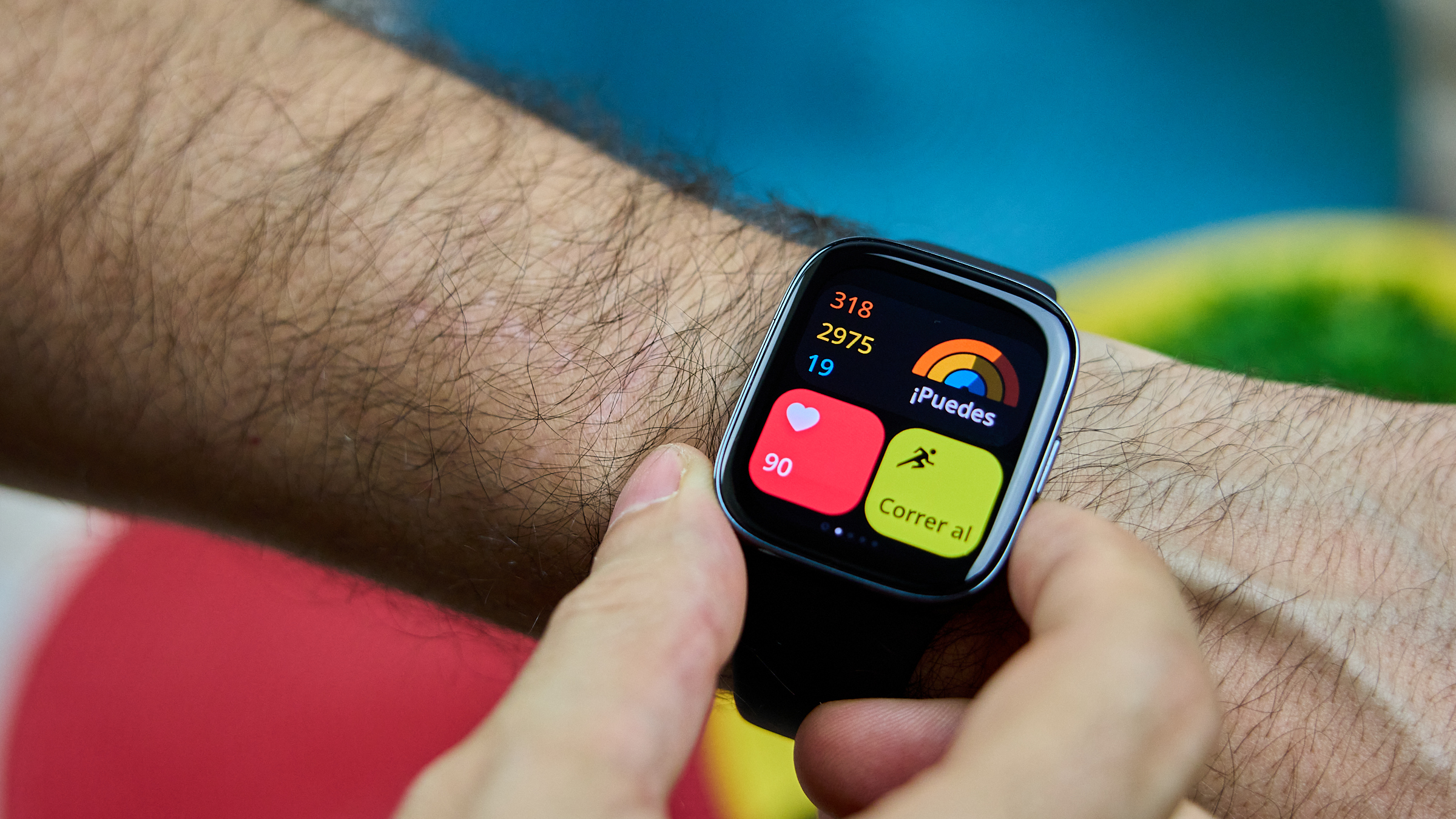 El nuevo dispositivo de Xiaomi es una alternativa barata al Apple Watch y  está tirado de precio