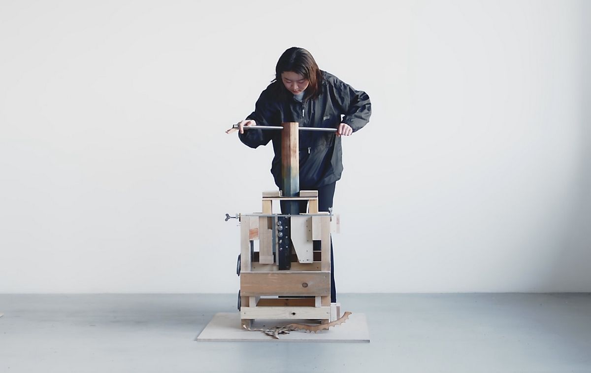 The giant pencil sharpener to make lamps (video) GEARRICE