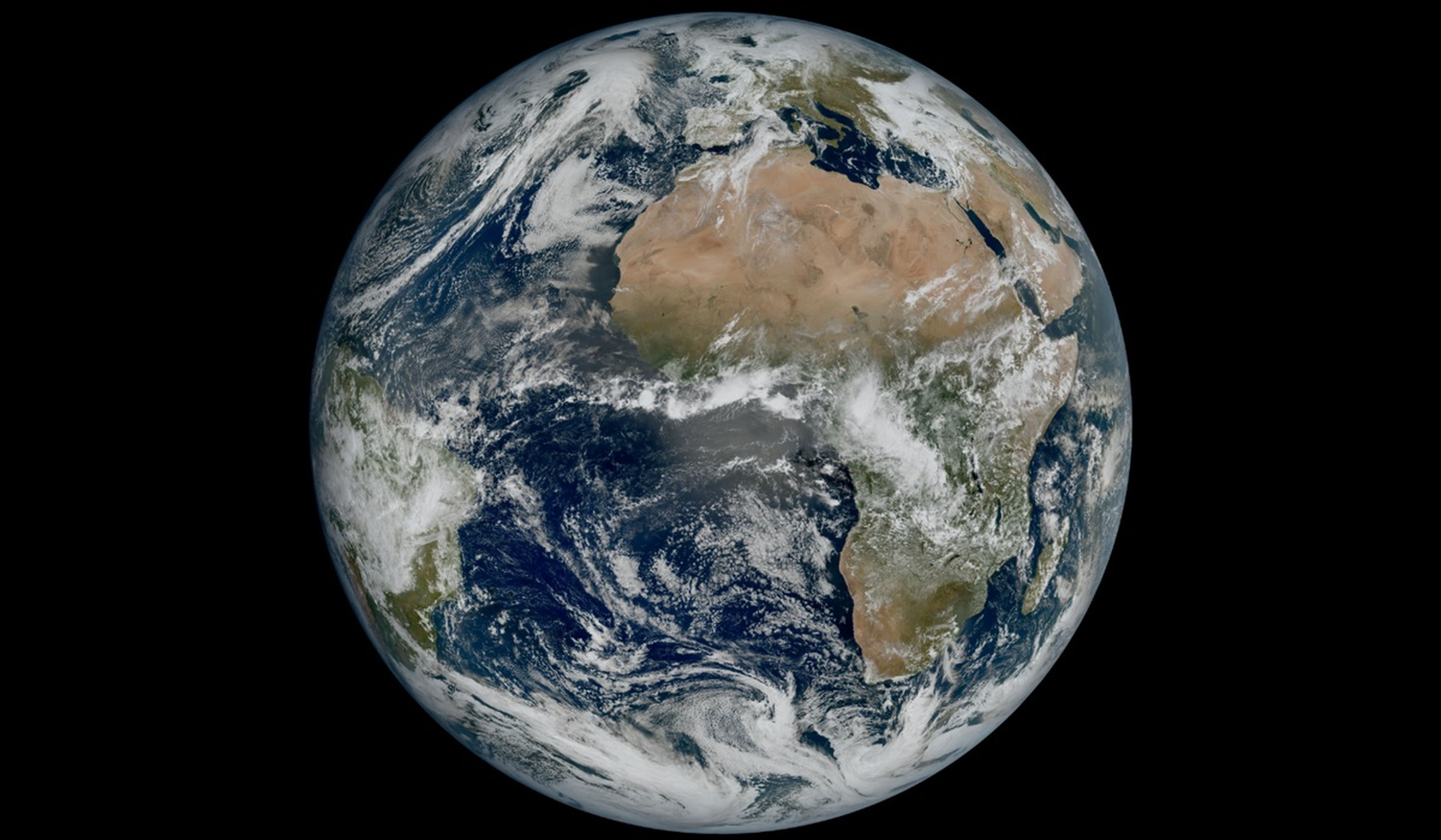 El nuevo satélite Meteosat 3 se aleja 36.000 Kilómetros de la Tierra para medir el clima de todo el planeta a la vez