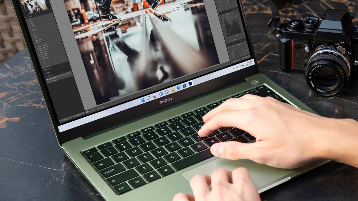 Ultralight, fast and for €400 less Realme Book Prime is the perfect