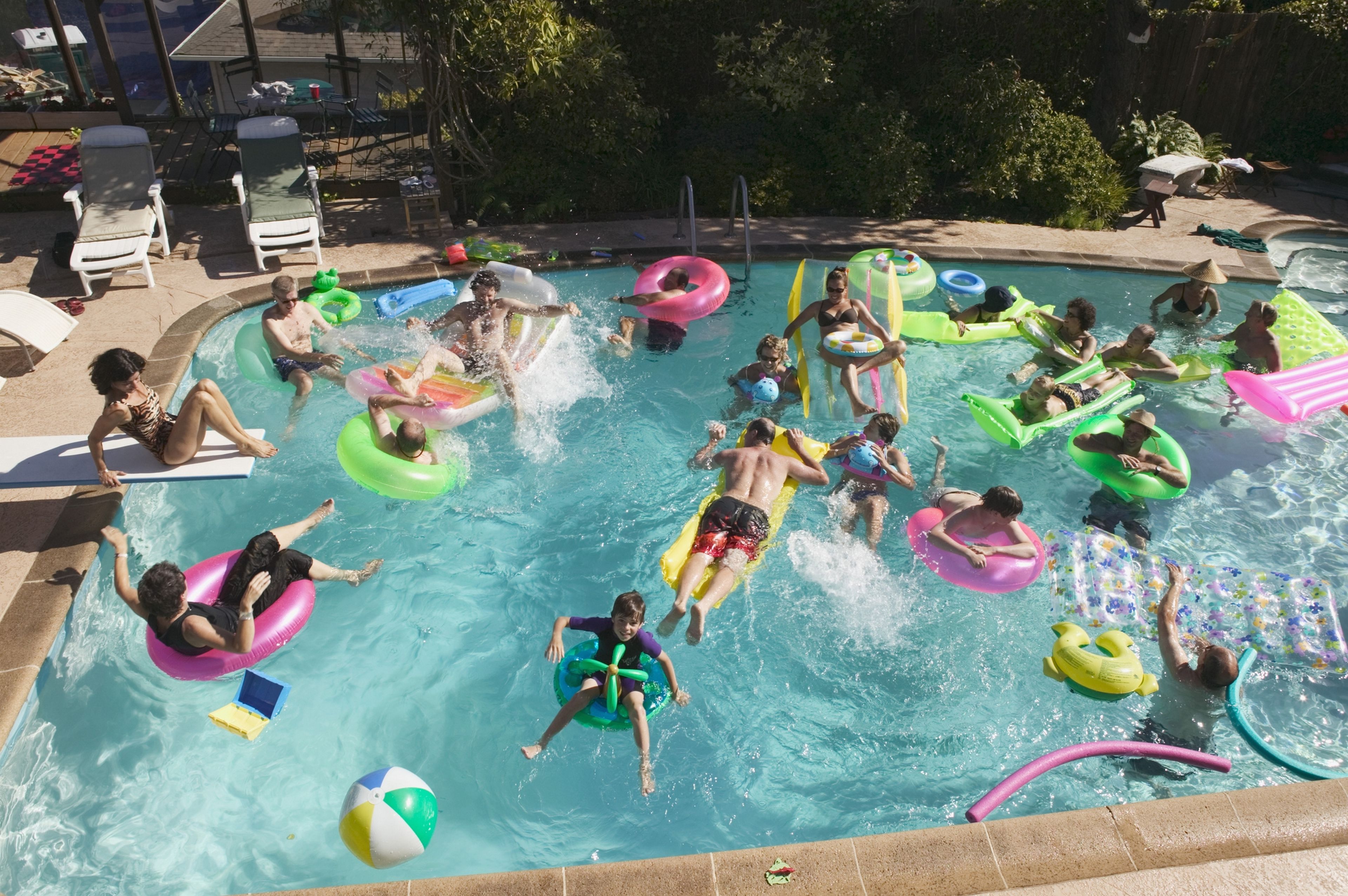 Swimply, el Airbnb para alquilar piscinas, esta causando el caos en los vecindarios