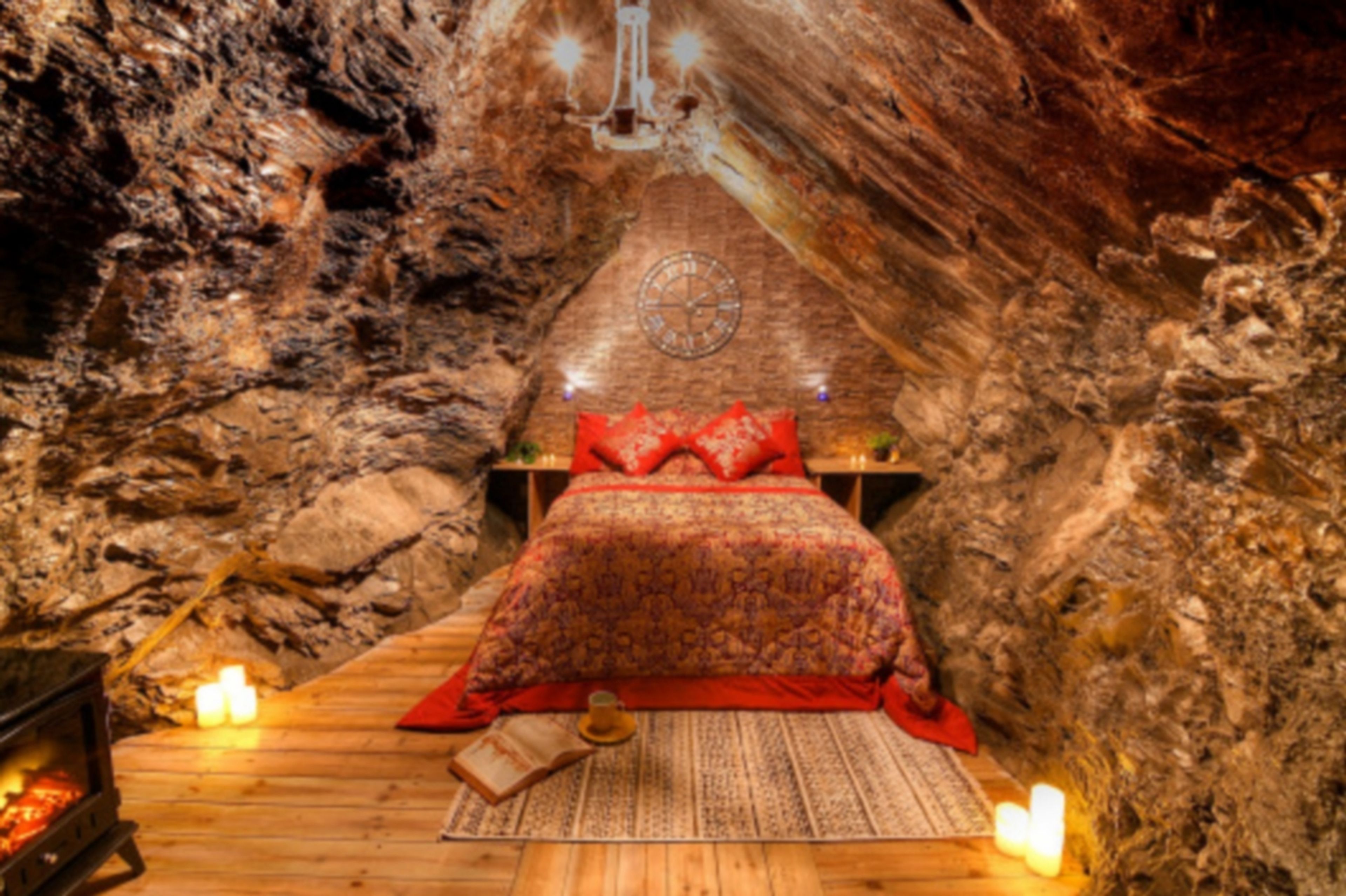 Deep Sleep, el hotel más profundo del mundo: la cama está a 420 metros bajo tierra