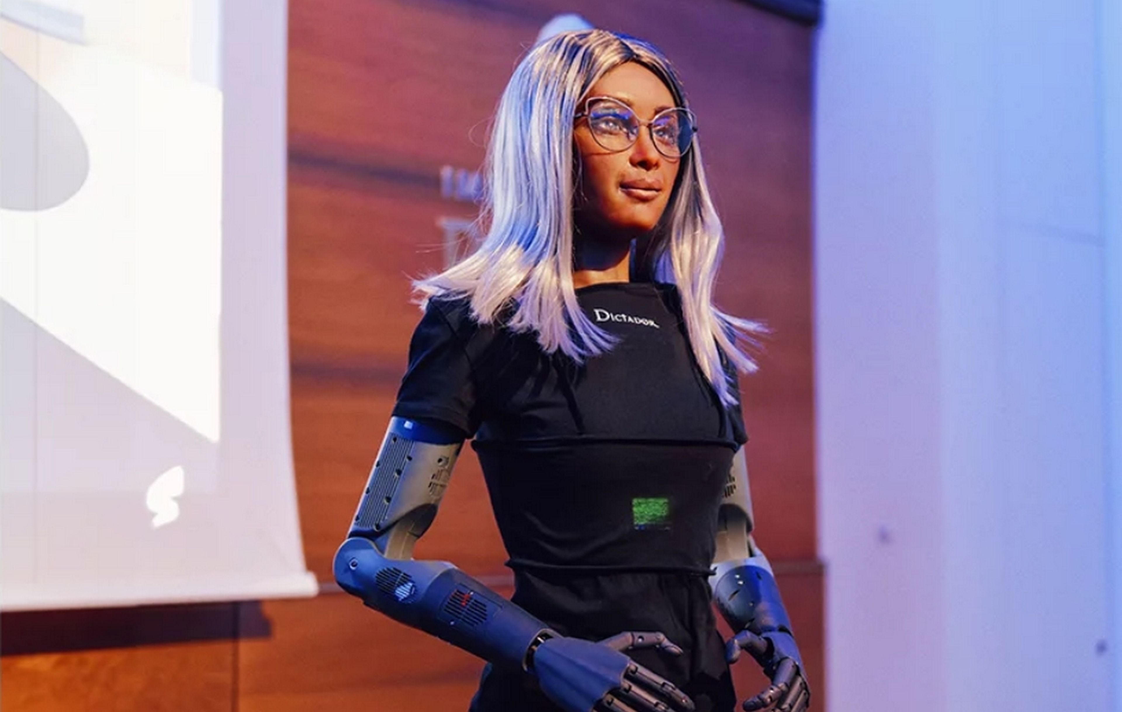 Mika, el primer robot con IA que se ha convertido en CEO de un compañía, asegura que es mejor que Zuckerberg y Elon Musk