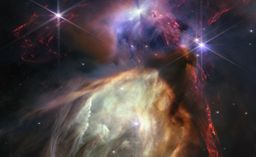 El telescopio James Webb celebra su primer aniversario con una increíble foto del nacimiento de una estrella