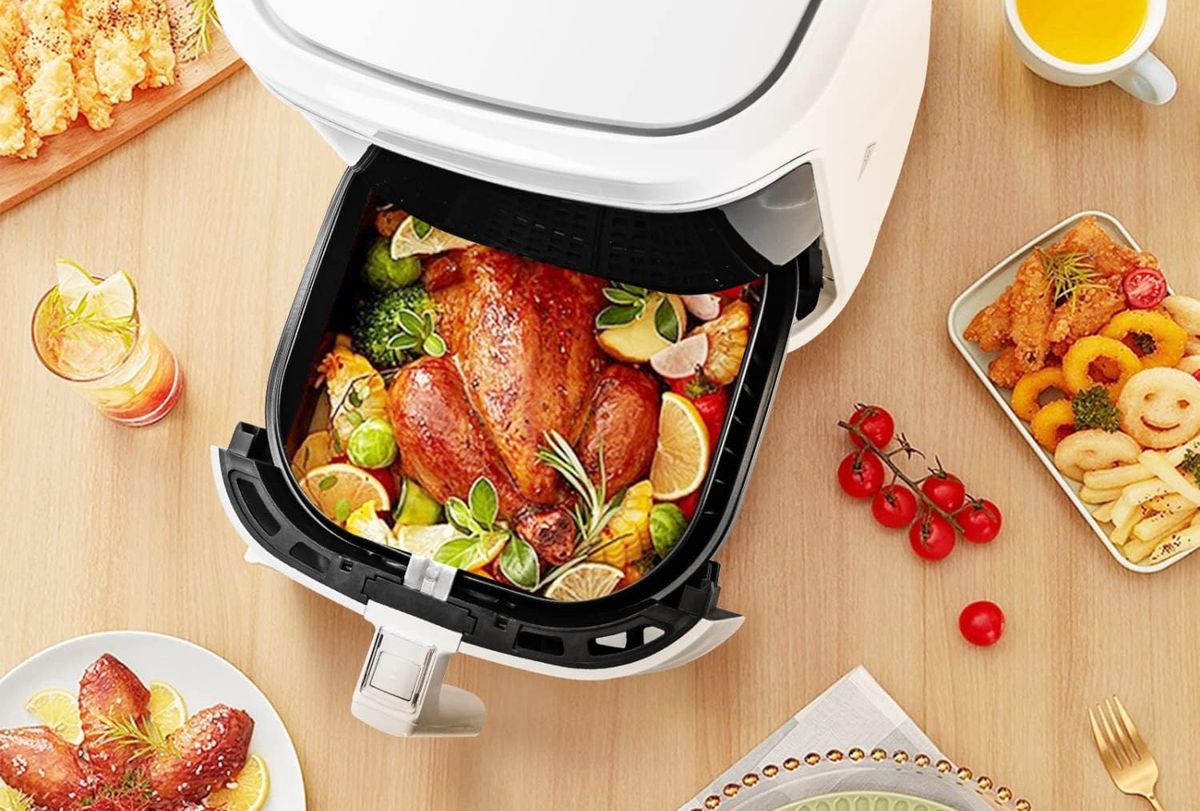 A Lot Of Capacity At A Knockdown Price This 7L Family Air Fryer Breaks