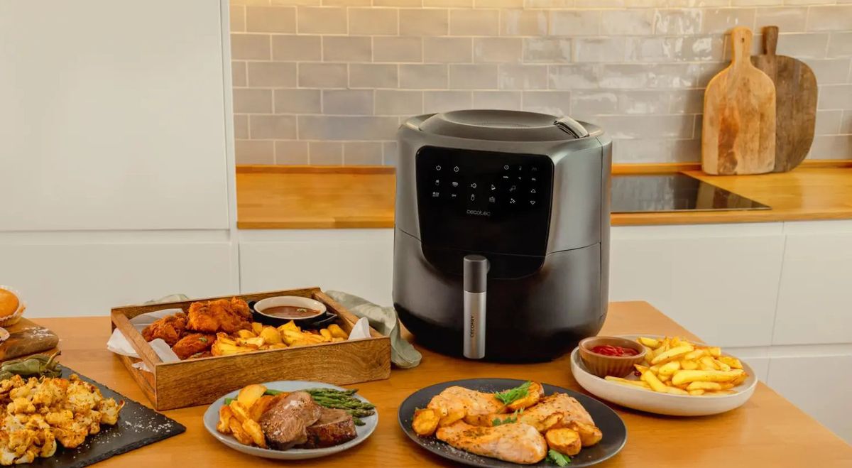 This air fryer has a surprisingly useful feature that makes it a real