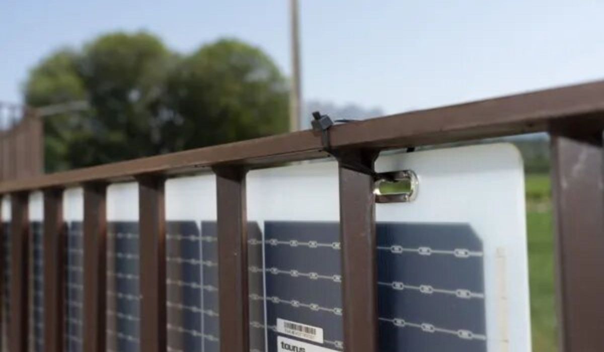 Leroy Merlin Launches Installationfree Solar Panel Kits Plug And Play