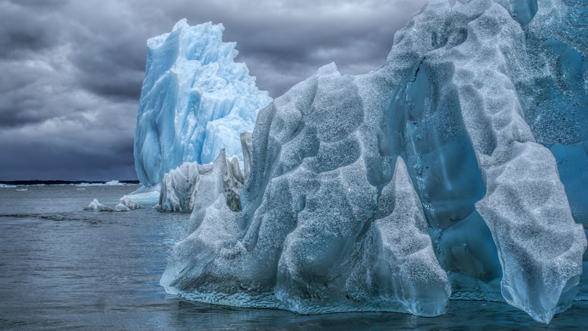 NASA ostrzega, że ​​zmiany klimatyczne powodują kurczenie się lodowców o 50%.