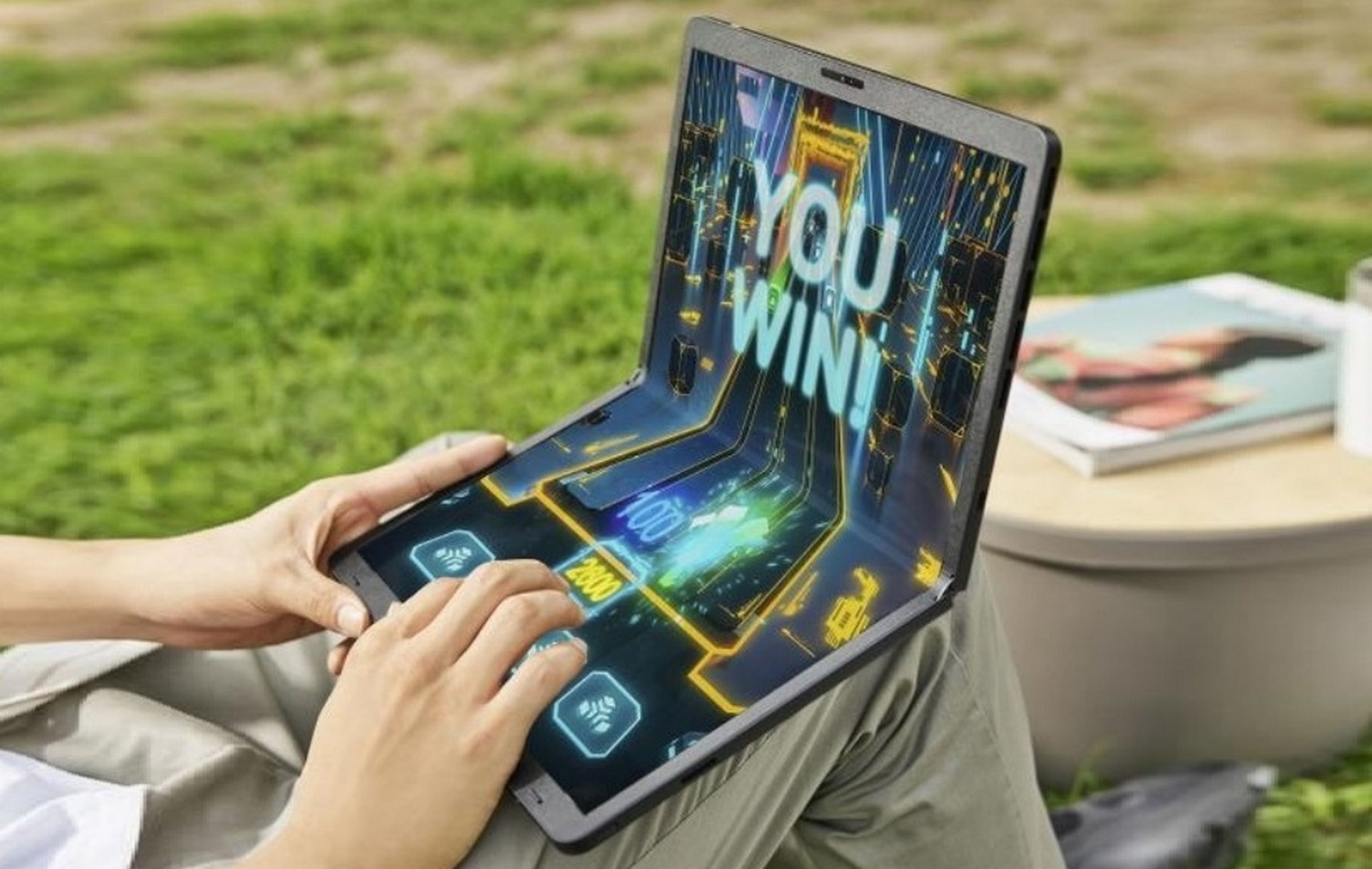 LG lanza Gram Fold, su primer portátil con pantalla plegable