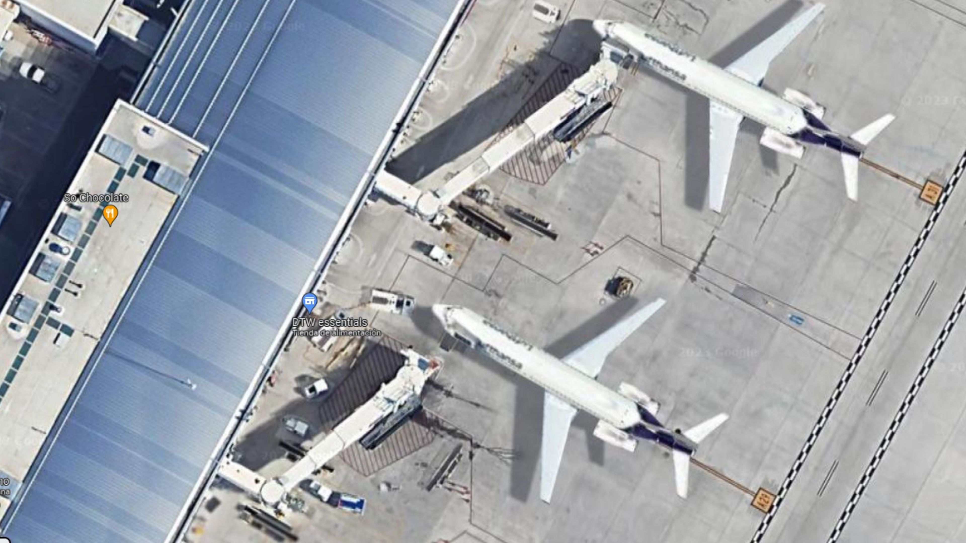 Un avión “fantasma” en Google Maps desata nuevas teorías de conspiración  
