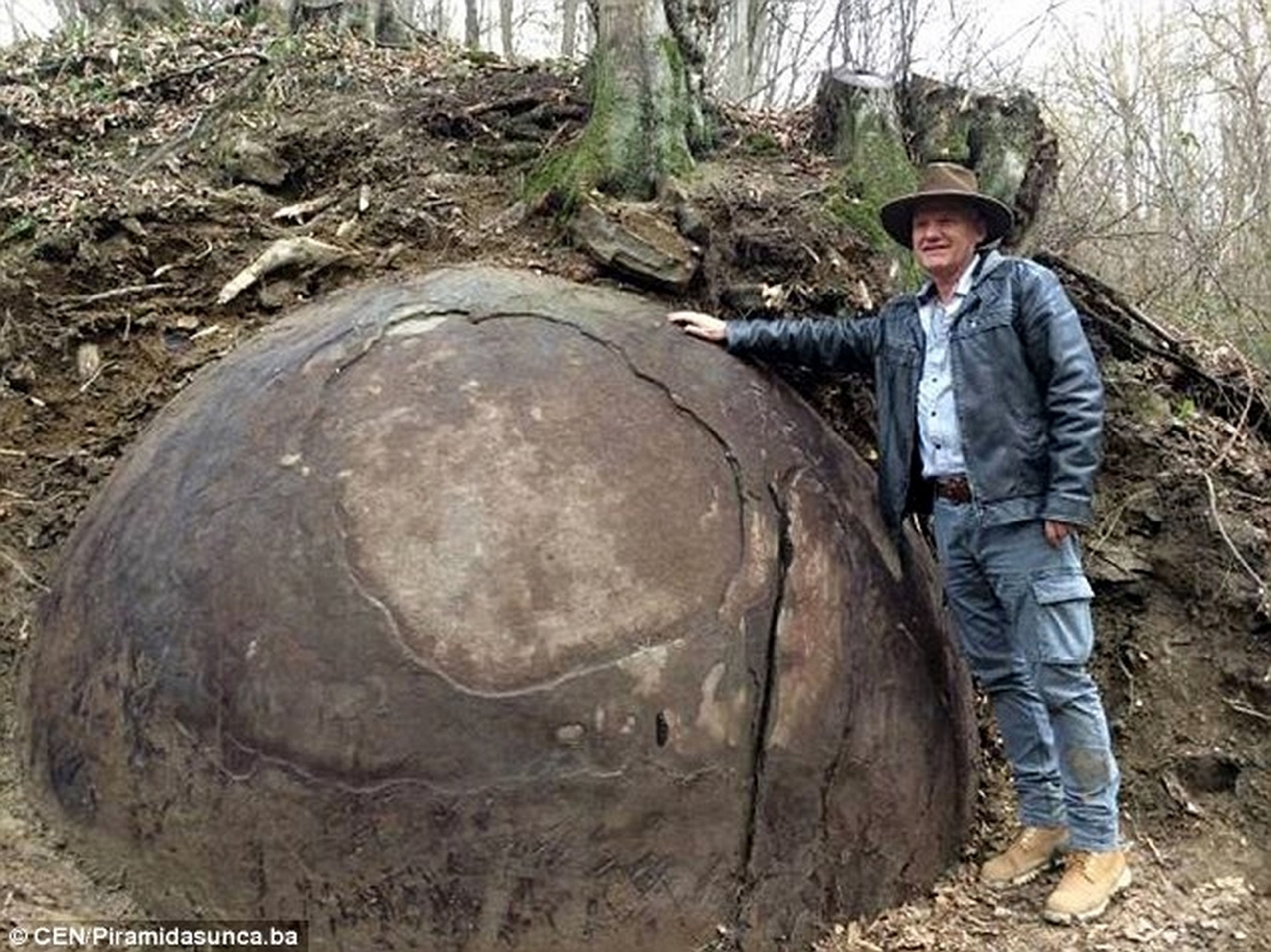 Esfera de piedra de Bosnia