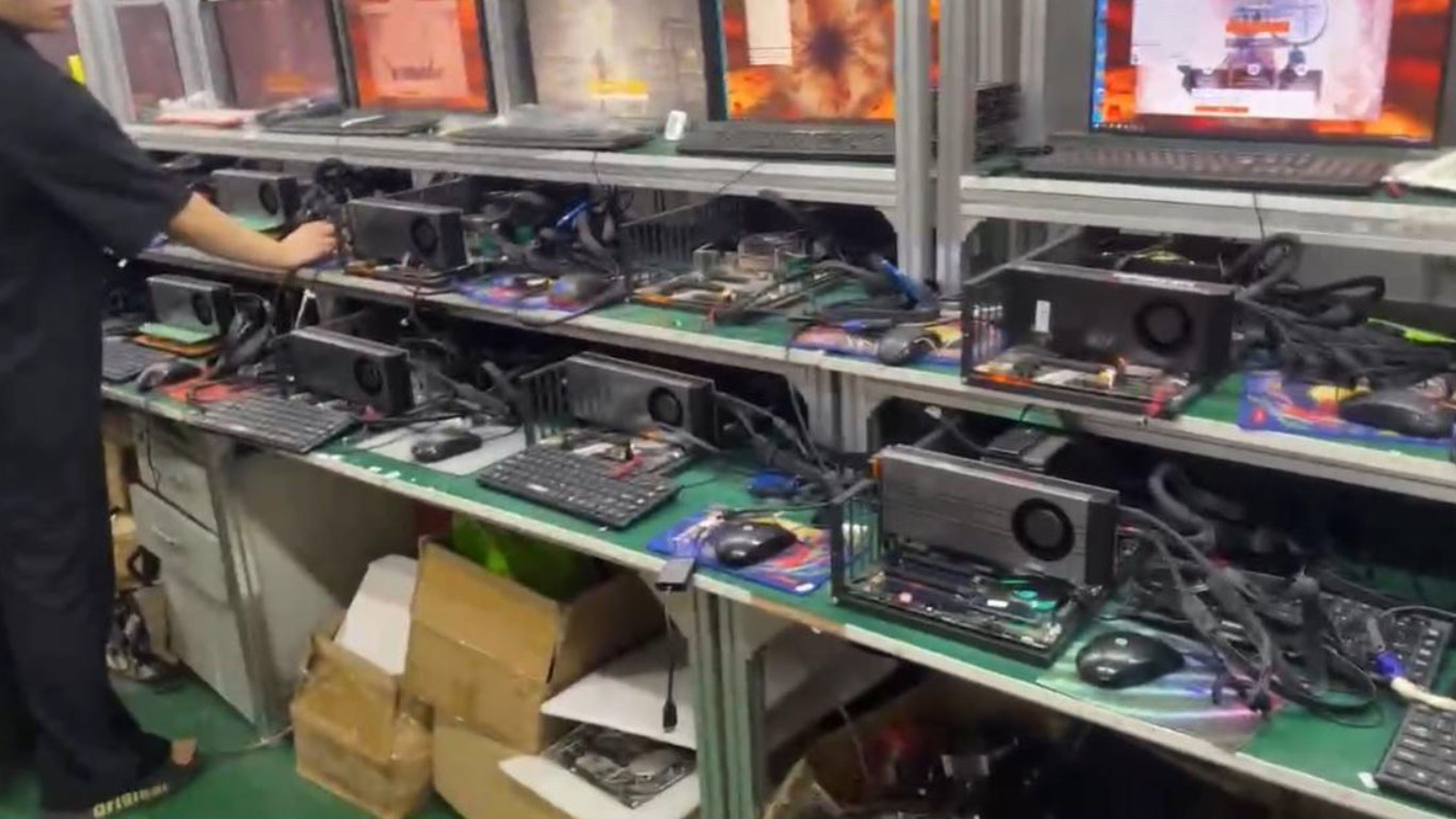 En China están desmantelando miles de NVIDIA GeForce RTX 4090 por culpa de la IA