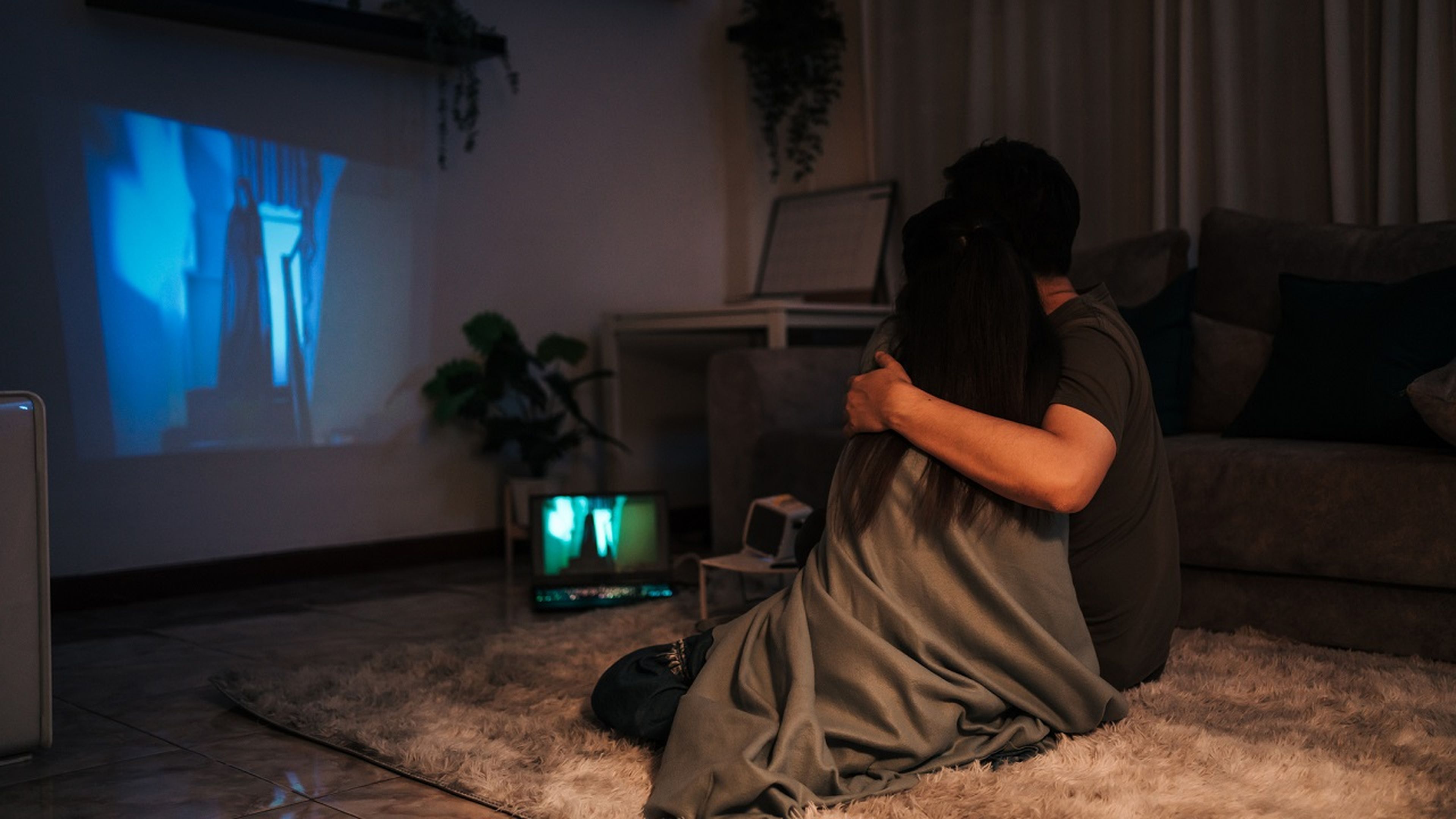 Estos dos proyectores revolucionarán la forma de ver cine en casa