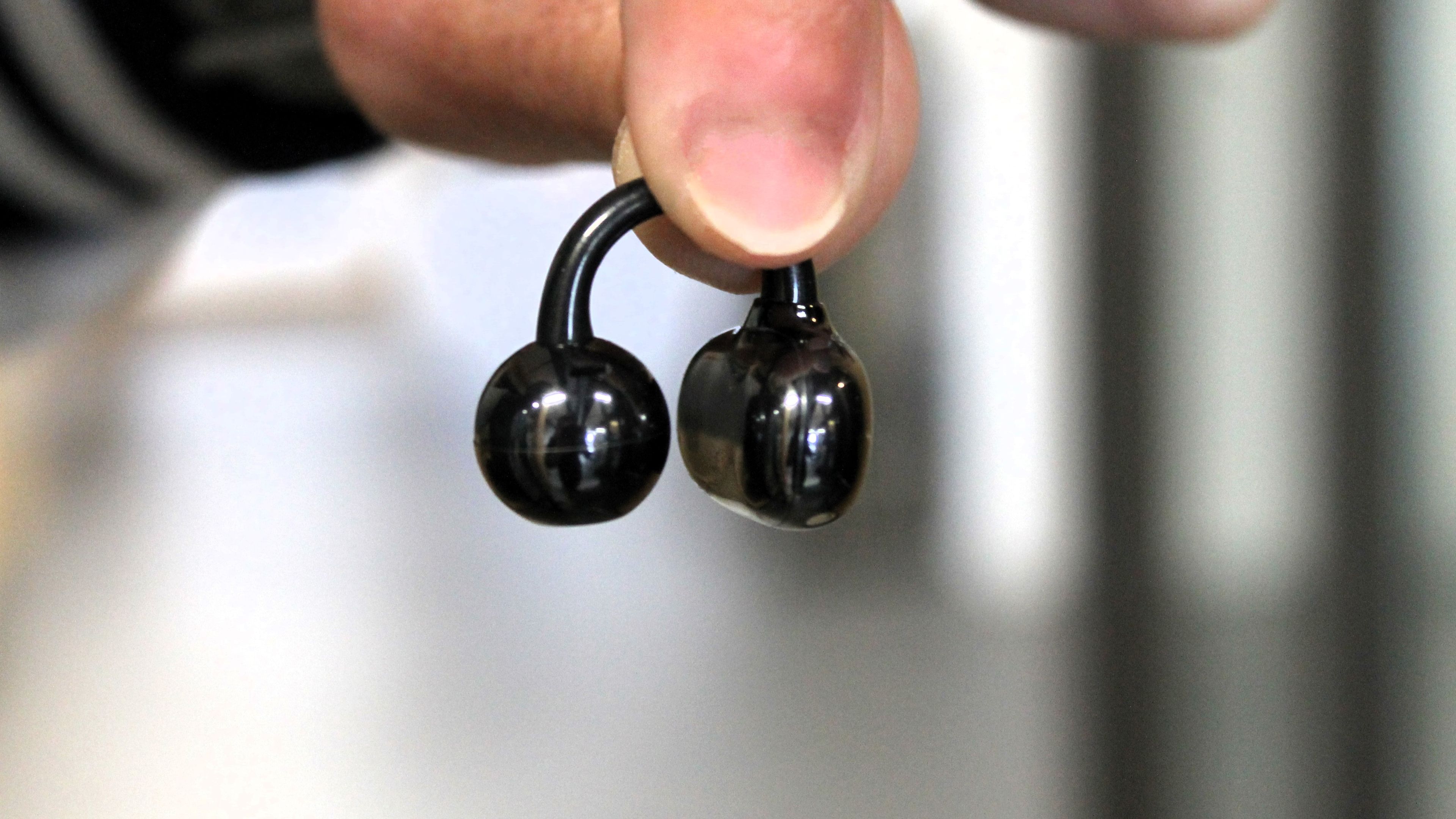 Huawei FreeClip, los auriculares que emulan ser unos pendientes gracias a  su sorprendente diseño