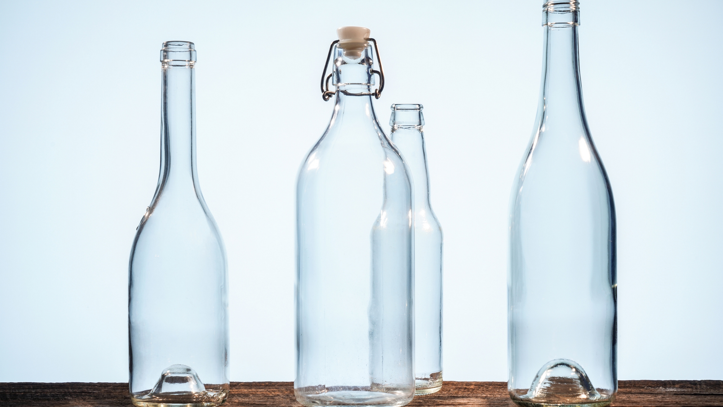 Cómo limpiar en el interior de botellas - 6 pasos