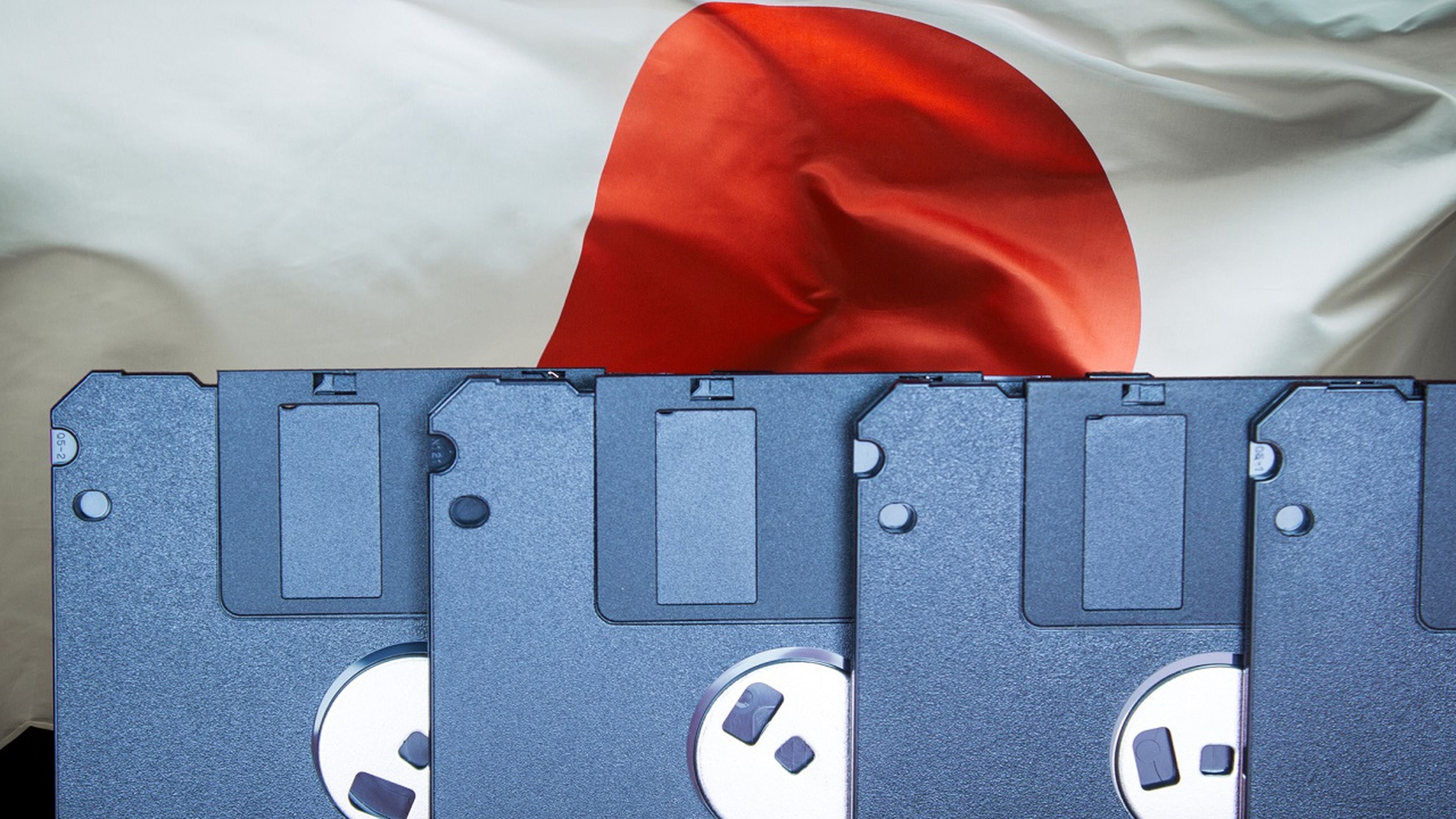 El gobierno japonés tiene que obligar a sus ciudadanos a dejar de usar disquetes… ¡en 2024!