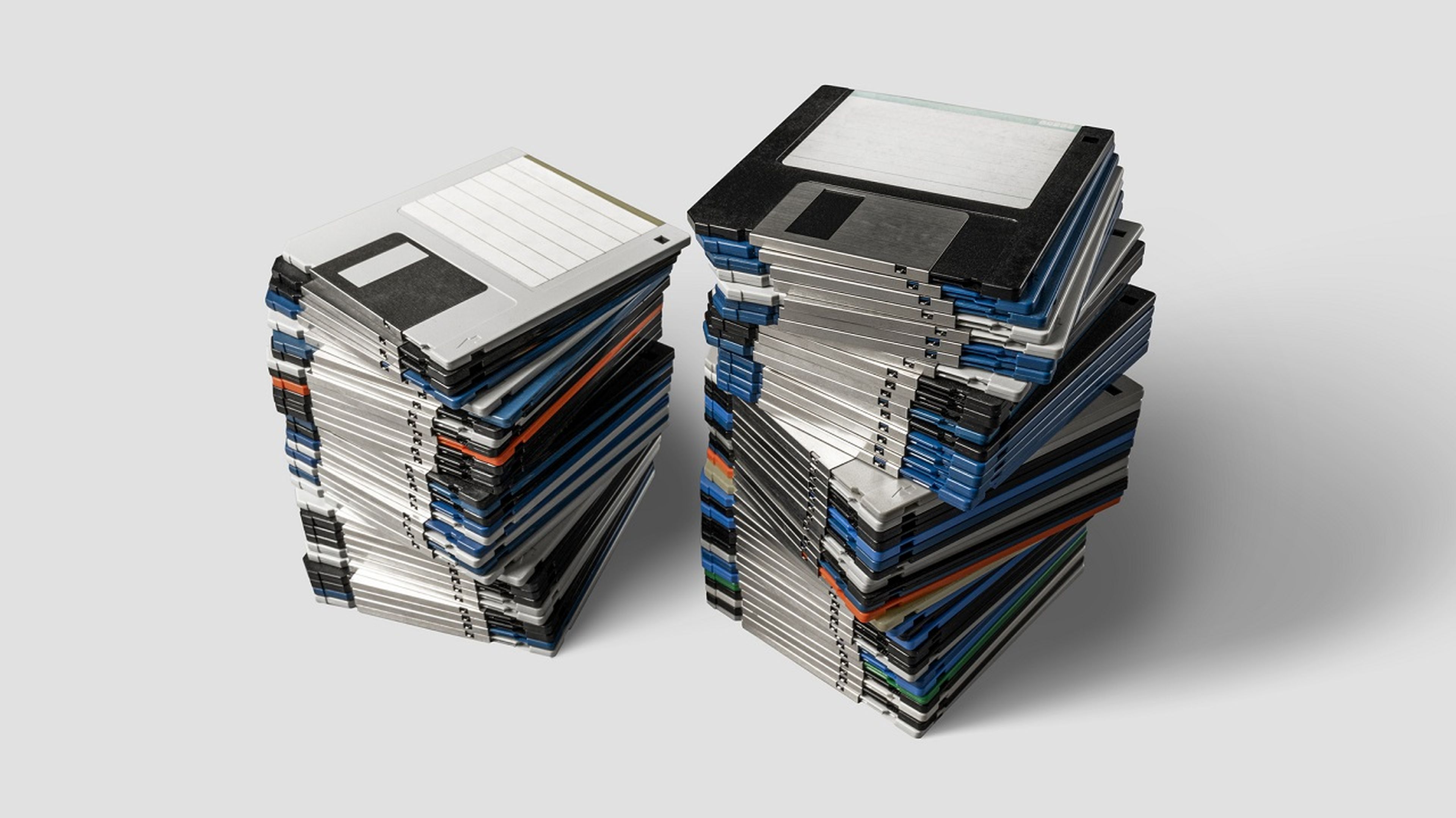 El gobierno japonés tiene que obligar a sus ciudadanos a dejar de usar disquetes… ¡en 2024!