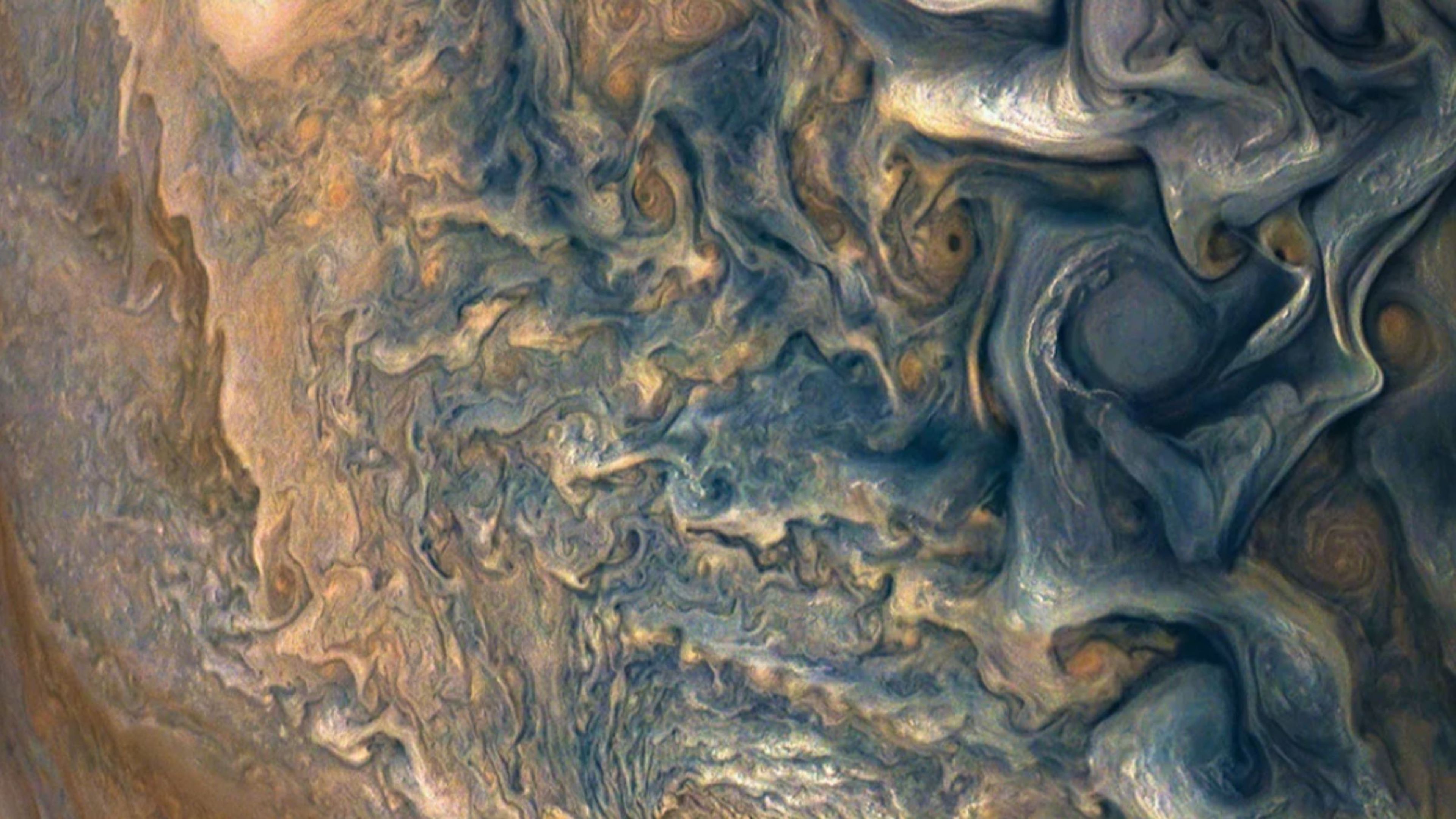 Imágenes de Júpiter por la cámara de Juno