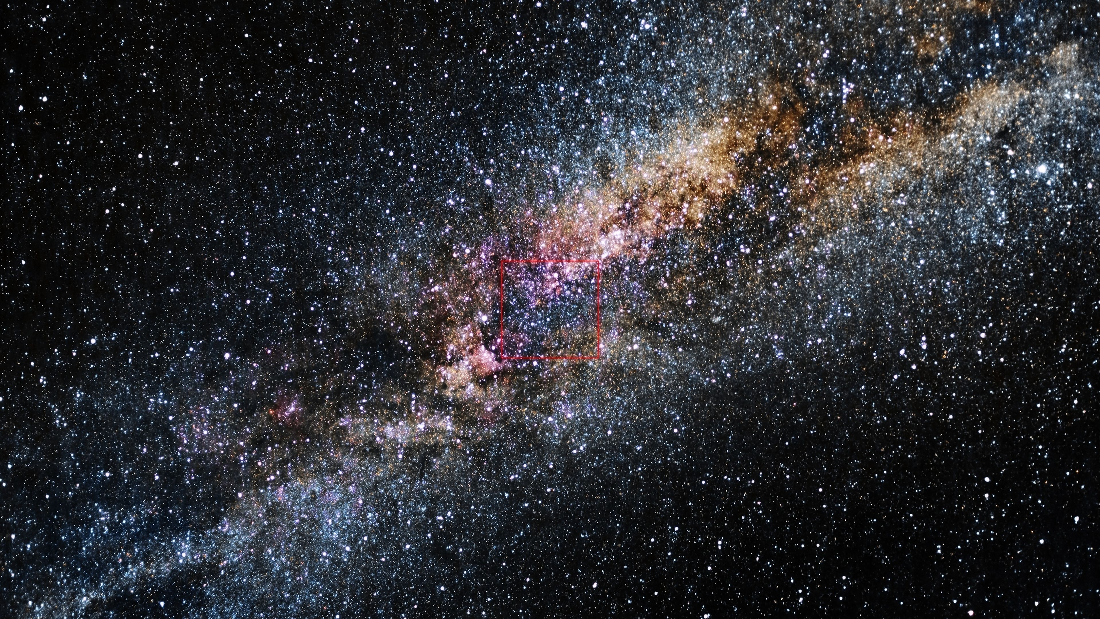Astrónomos descubren un objeto extraño con forma de sándwich en lo más profundo de la Vía Láctea