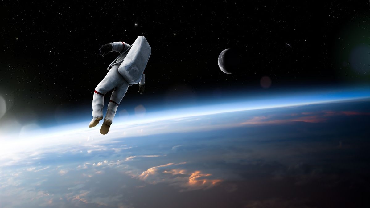 What happens if an astronaut dies somewhere in space?