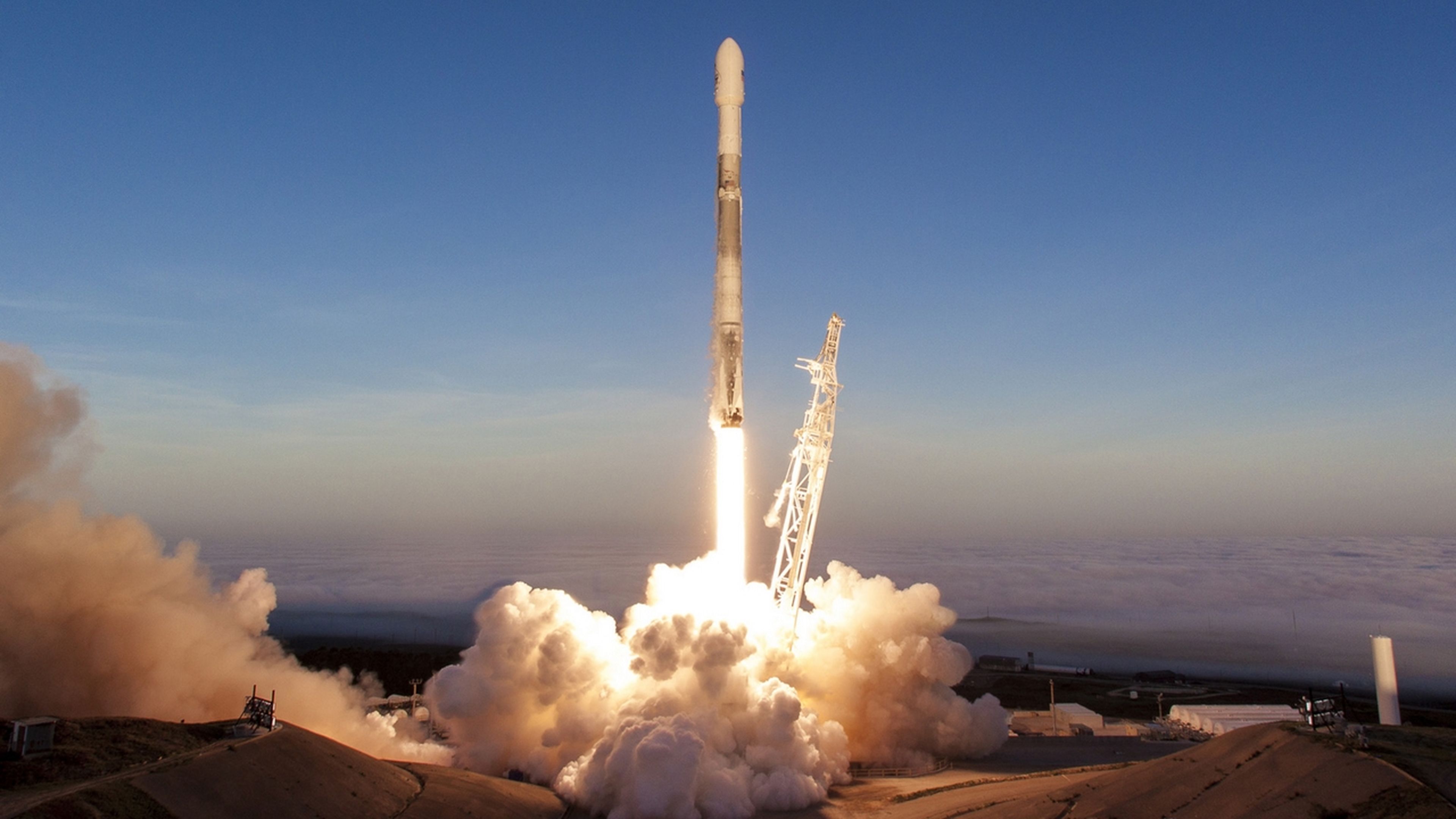 El retraso del cohete Ariane 6 obliga a Europa a contratar a SpaceX para poner en órbita sus satélites 