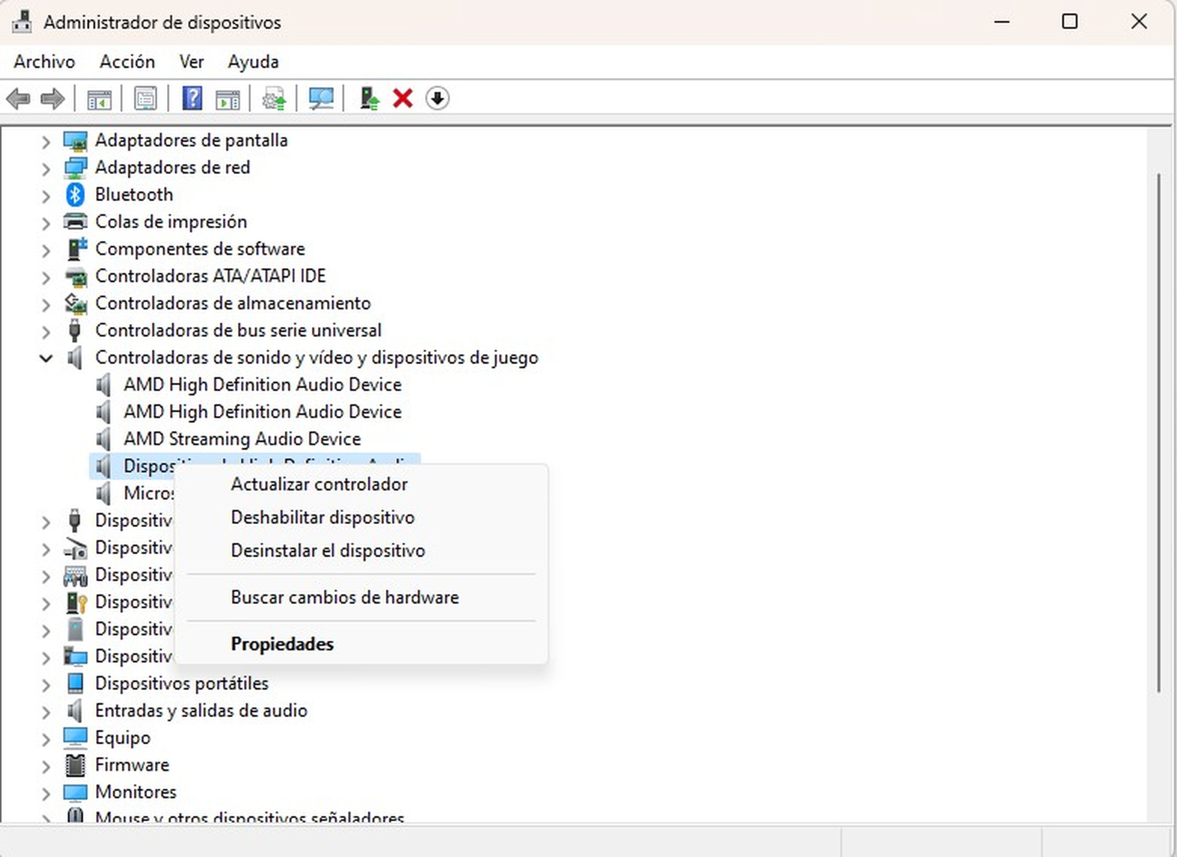 Configura el equipo de salida de audio desde el Administrador de dispositivos