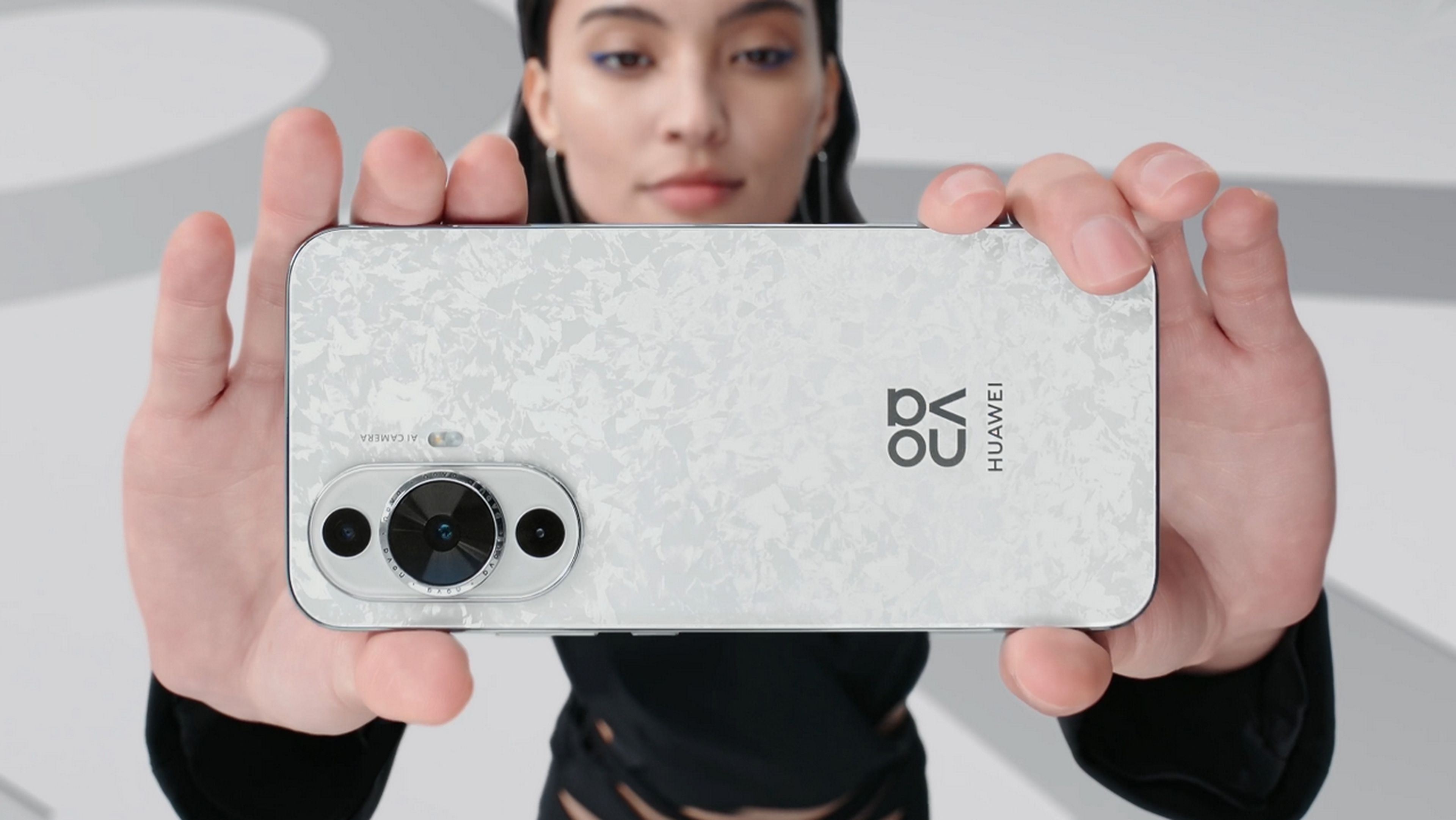 Huawei pone a la venta los nuevos móviles Huawei Nova 12 diseñados para los selfies, y más finos que nunca