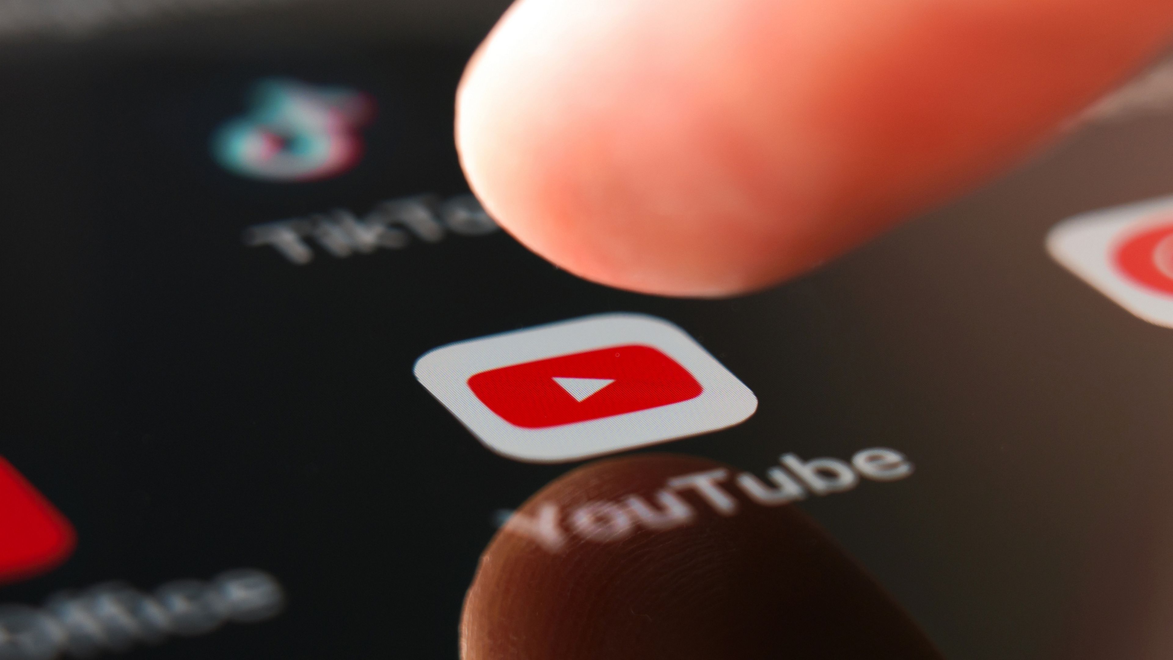 YouTube se lanza a cerrar aplicaciones de terceros como ReVanced