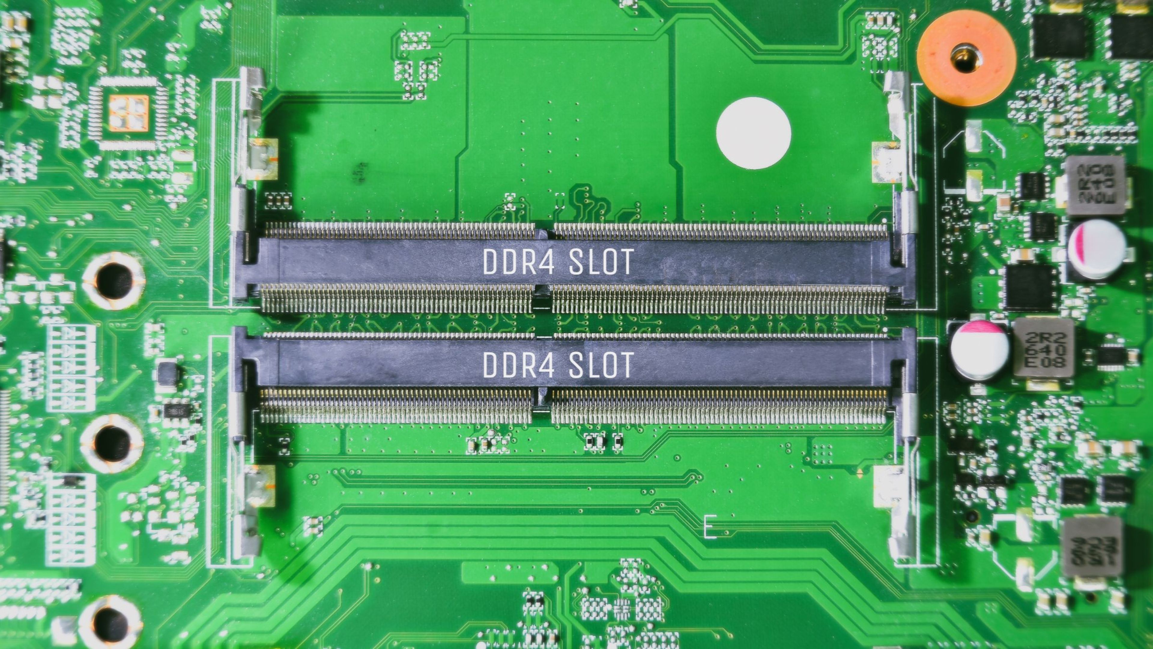 DDR4: Rendimiento superior y eficiencia energética mejorada