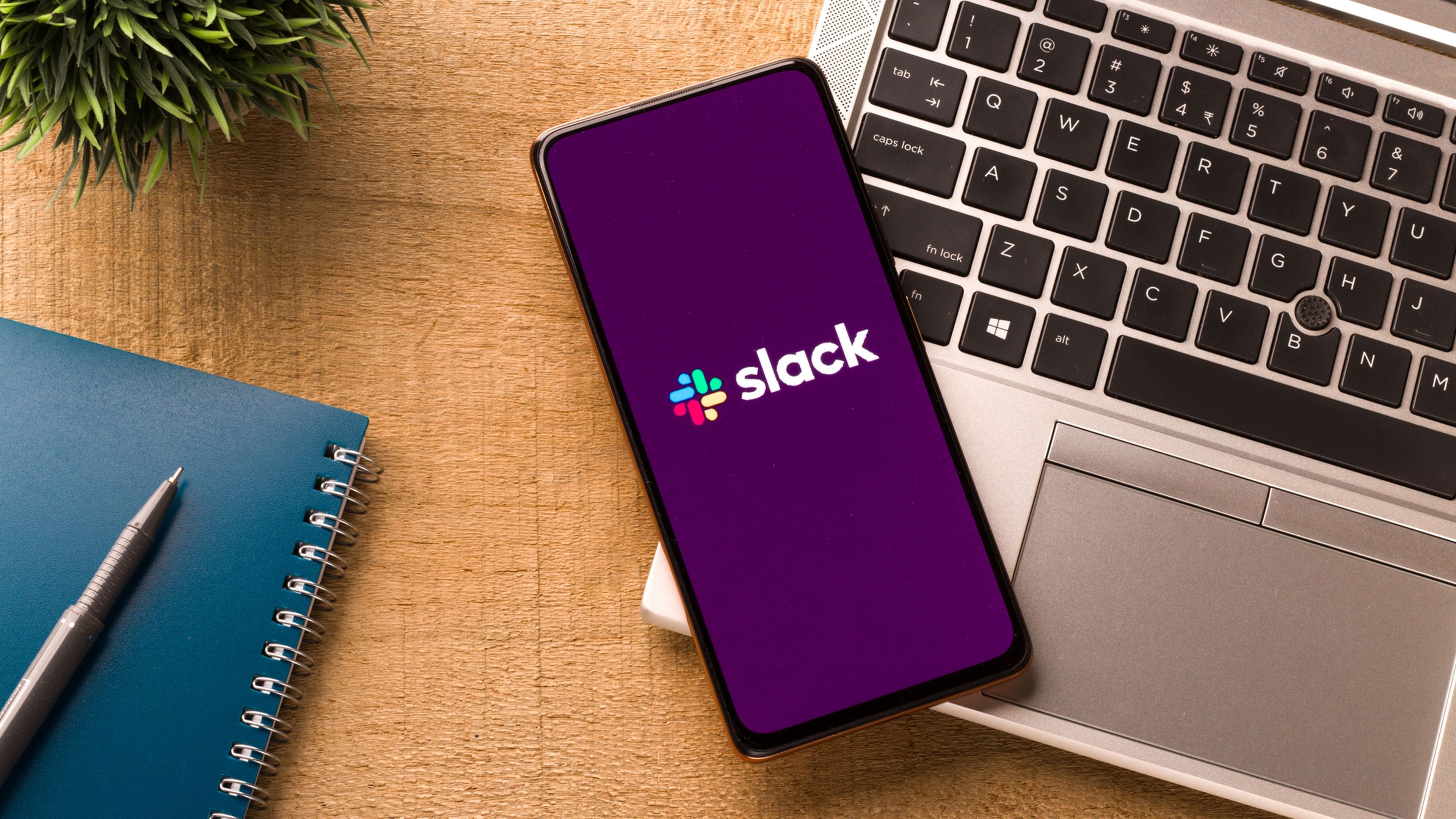Slack ha estado usando los mensajes privados de sus usuarios, para entrenar a su IA