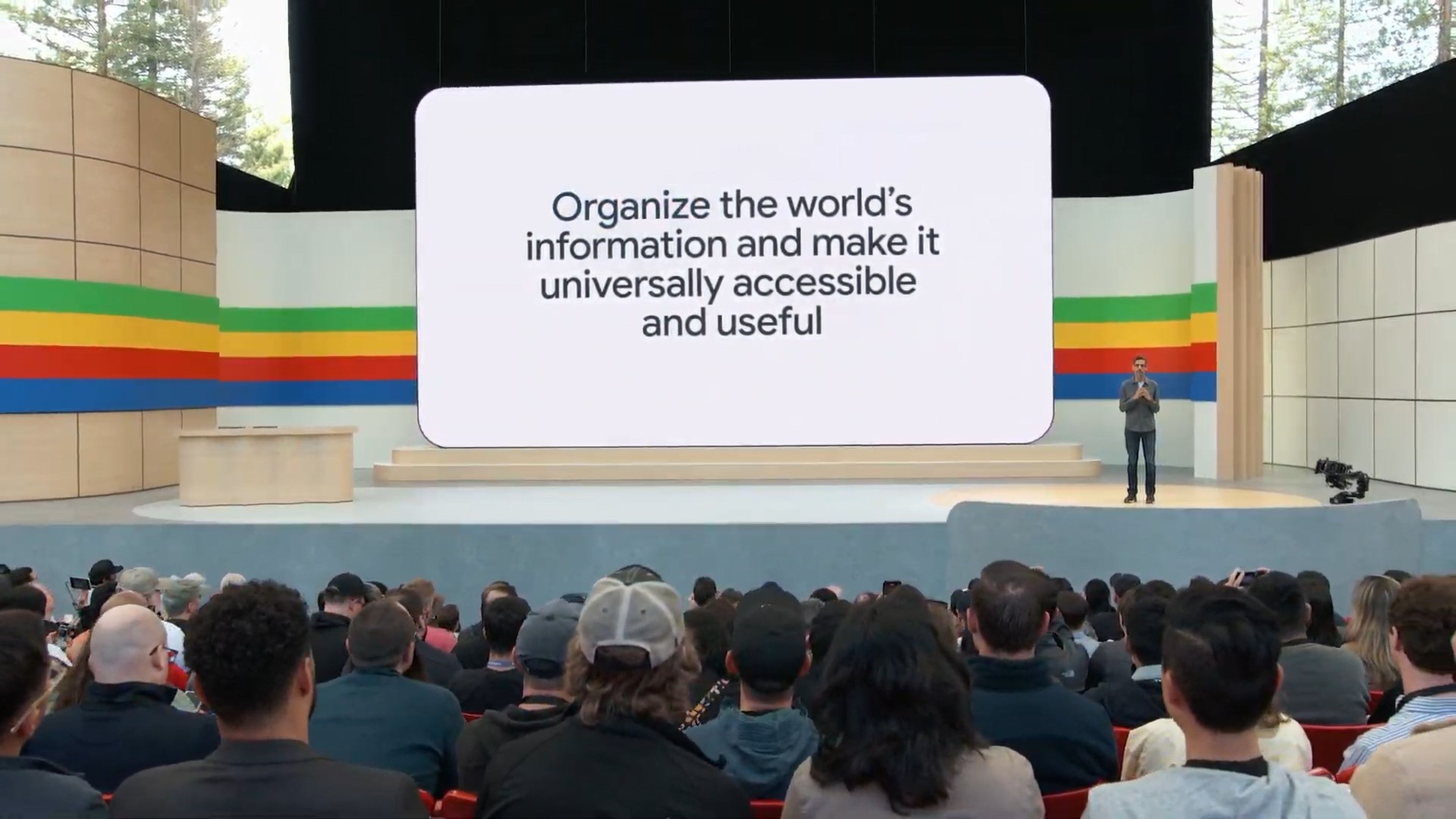 El lema de Google: "Organizar la información mundial y hacerla universalmente accesible y útil"