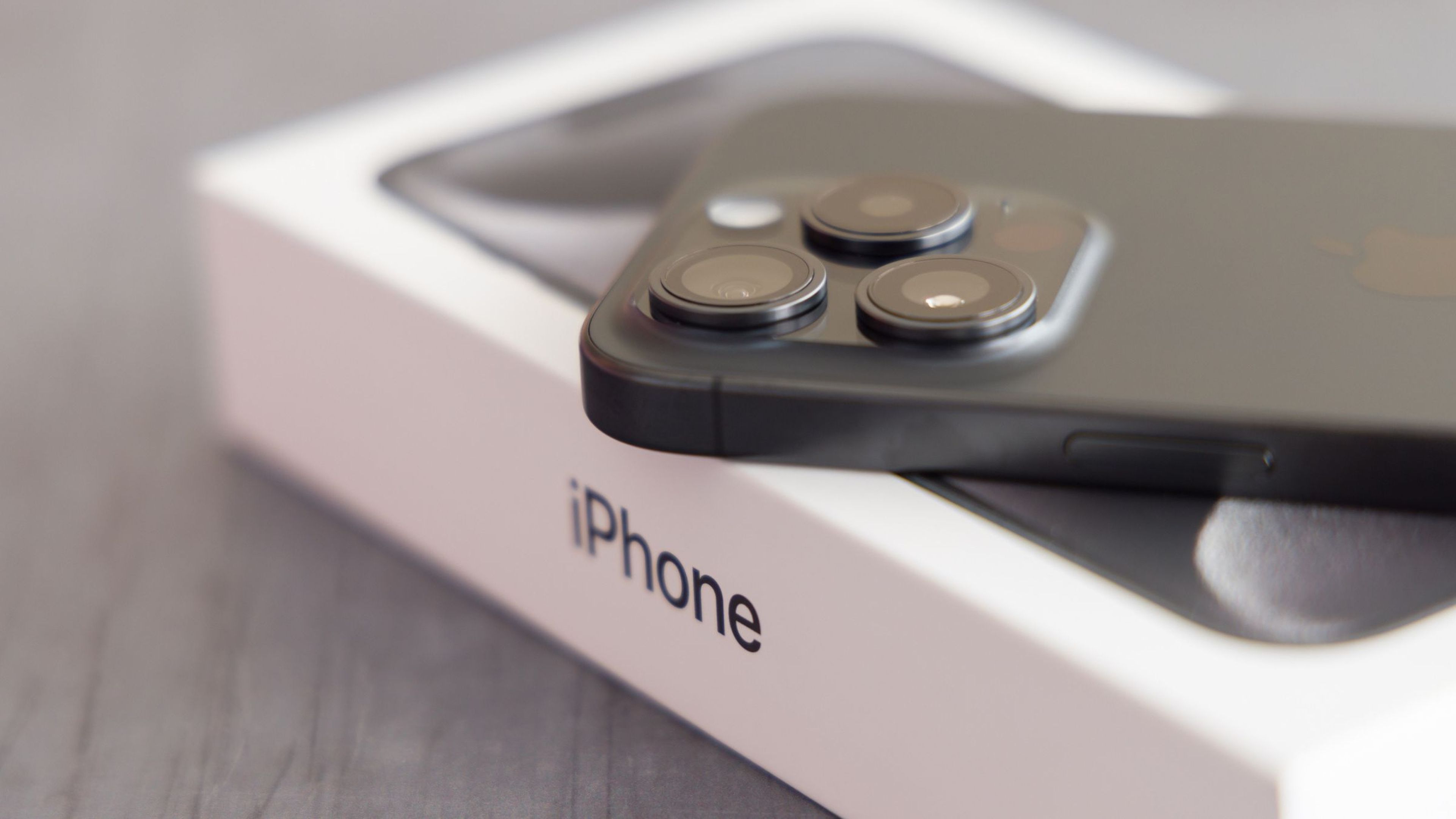 La gran baza de Apple con el iPhone 16 Pro Max pasa por 'reinventar' la batería