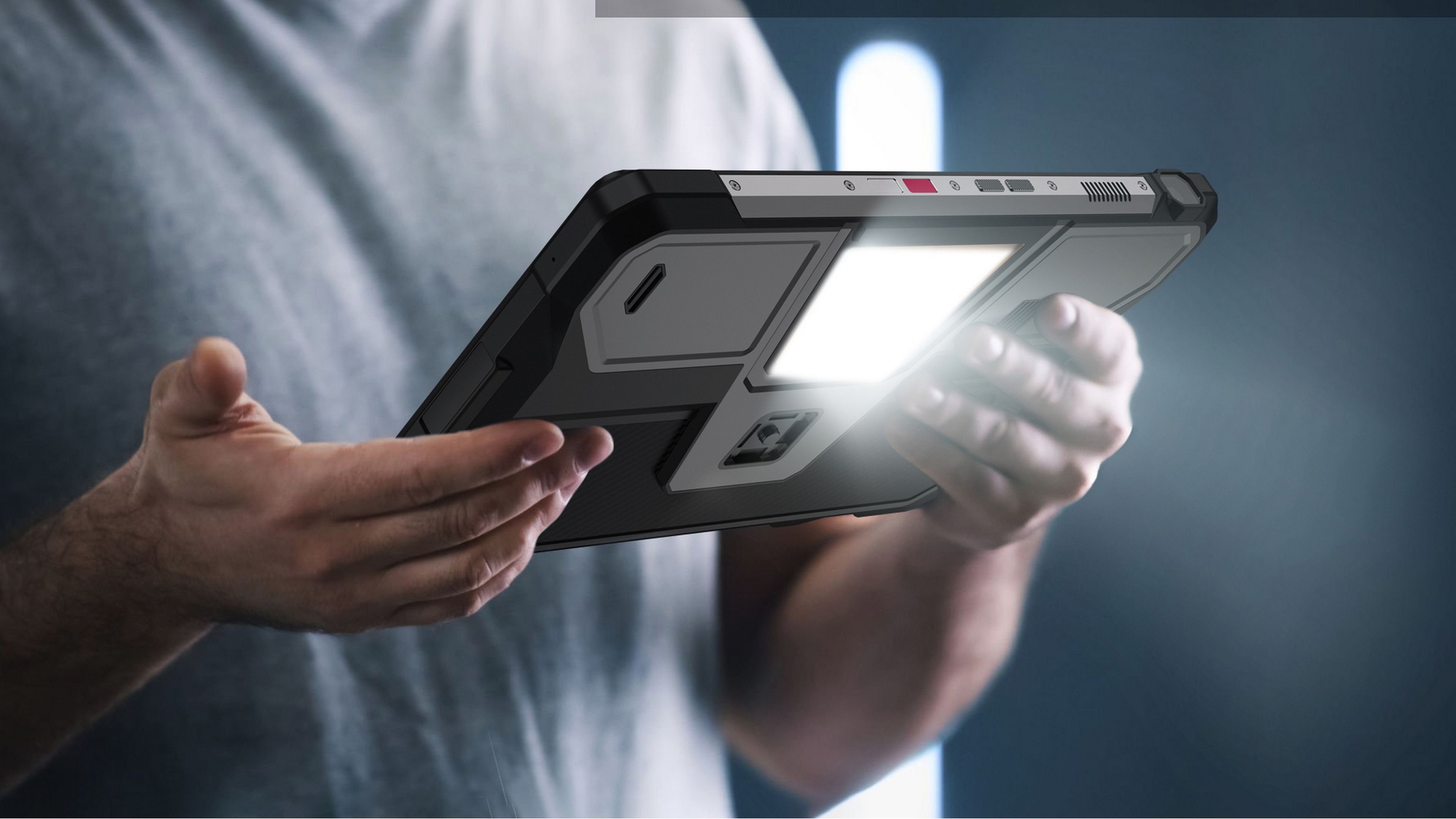 This rugged tablet has a projector inside, to watch series on a 150-inch screen