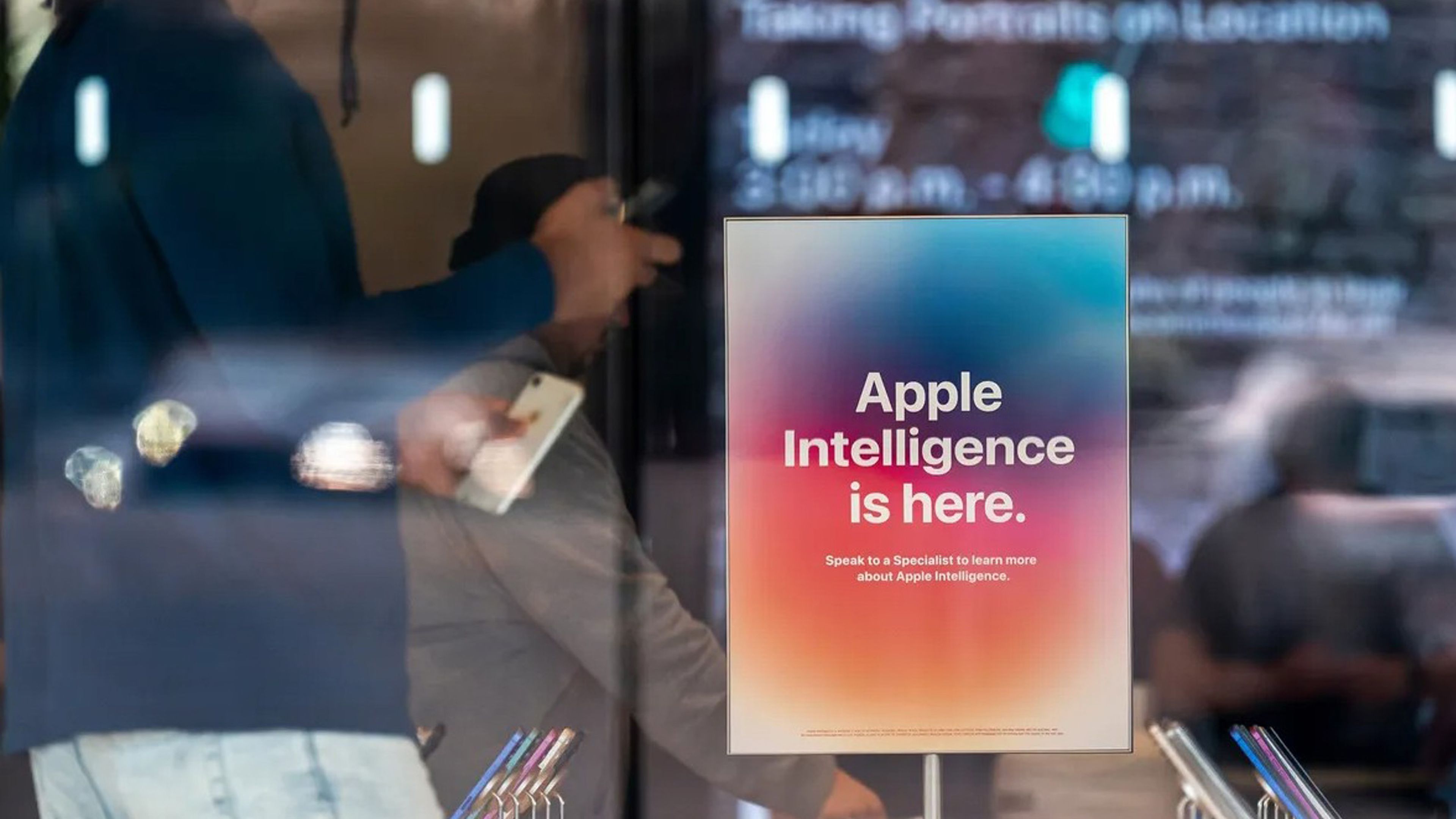 Tienda de Apple con un cartel de Apple Intelligence