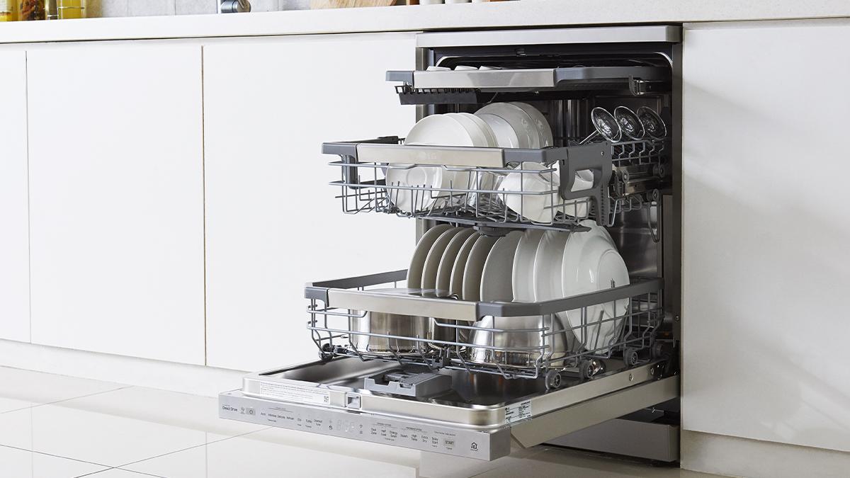 Why does your dishwasher not wash well and leave some dirty dishes? 3