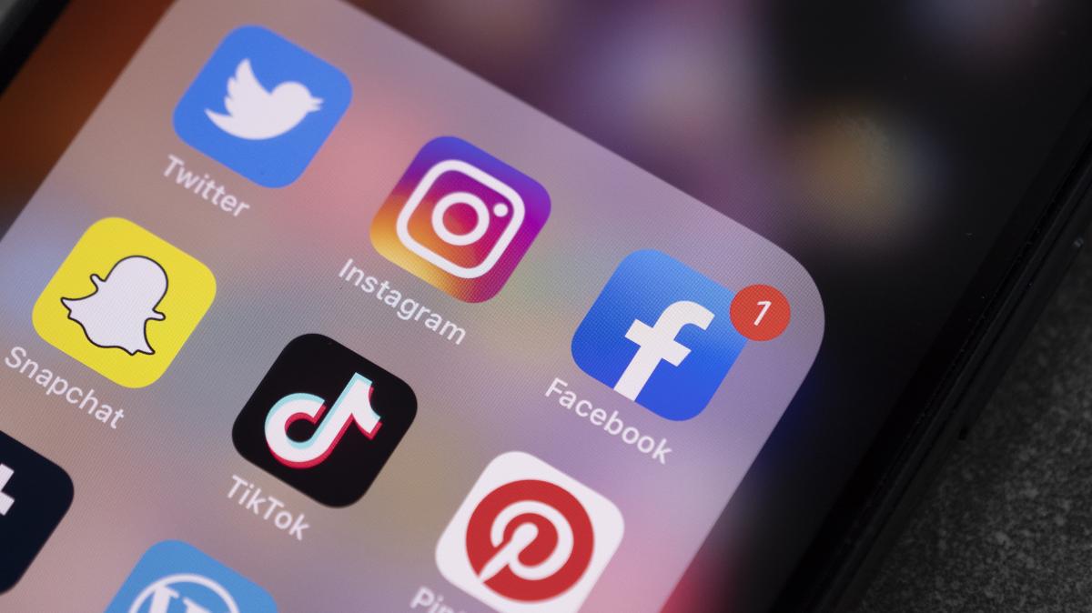 Instagram would be working on a feature that will allow you to organize your profile photos at will | Technology