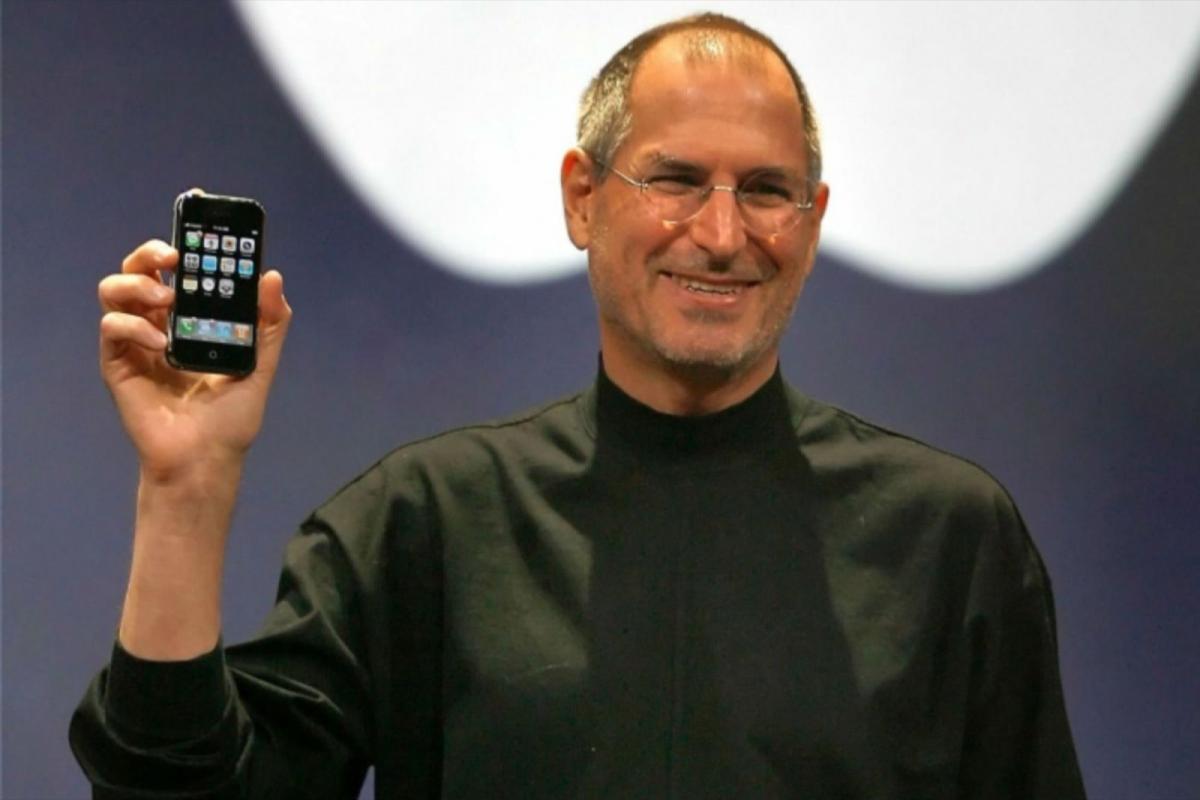 Today marks the 15th anniversary of the introduction of the iPhone, Steve Jobs changed the world forever | Technology