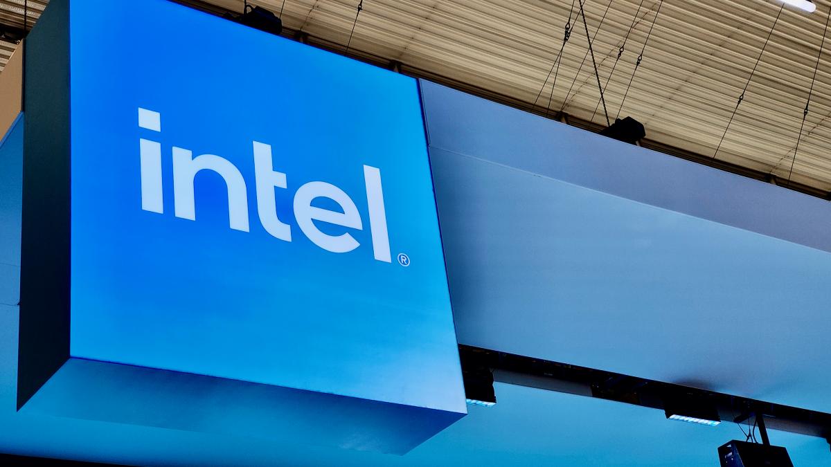 Intel achieves a new milestone in quantum chip manufacturing Gearrice