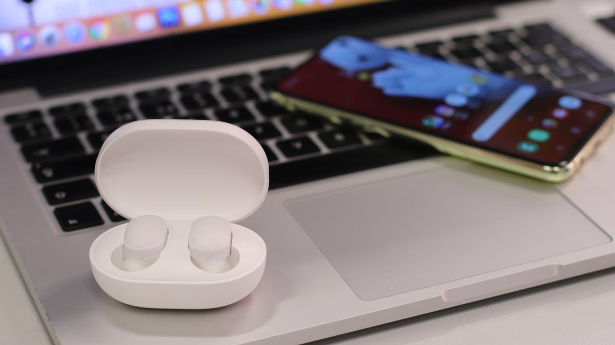 Cómo conectar (y sincronizar) los auriculares Xiaomi Mi AirDots por ...