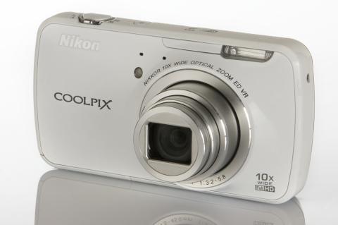 Nikon CoolPix S800c Nikon CoolPix S800c