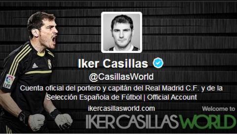 Iker Casillas mete la pata al promocionar un smartphone Samsung... usando su iPhone. Iker Casillas mete la pata al promocionar un smartphone Samsung... usando su iPhone.